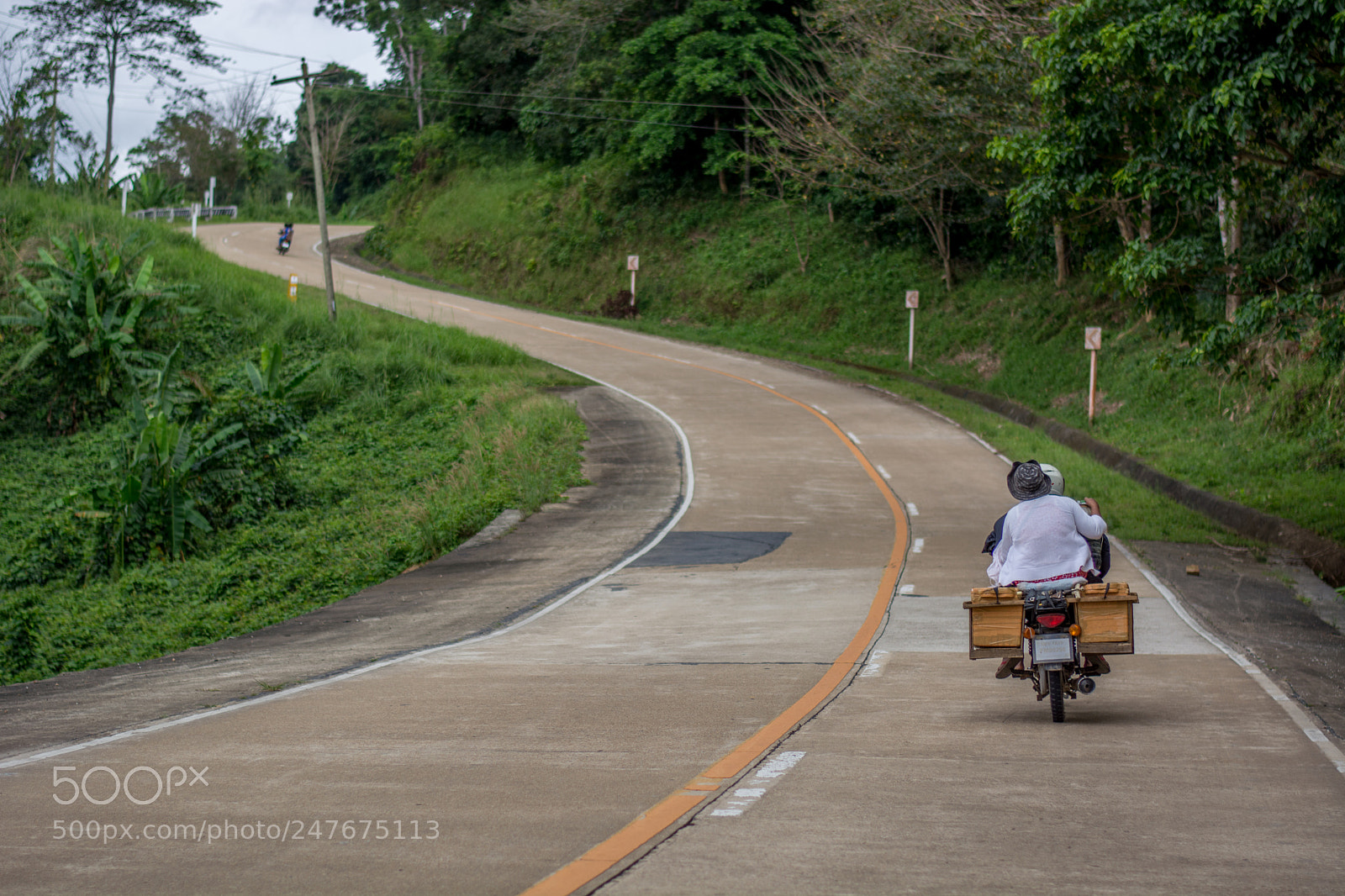 Nikon D5200 sample photo. Long way home. photography