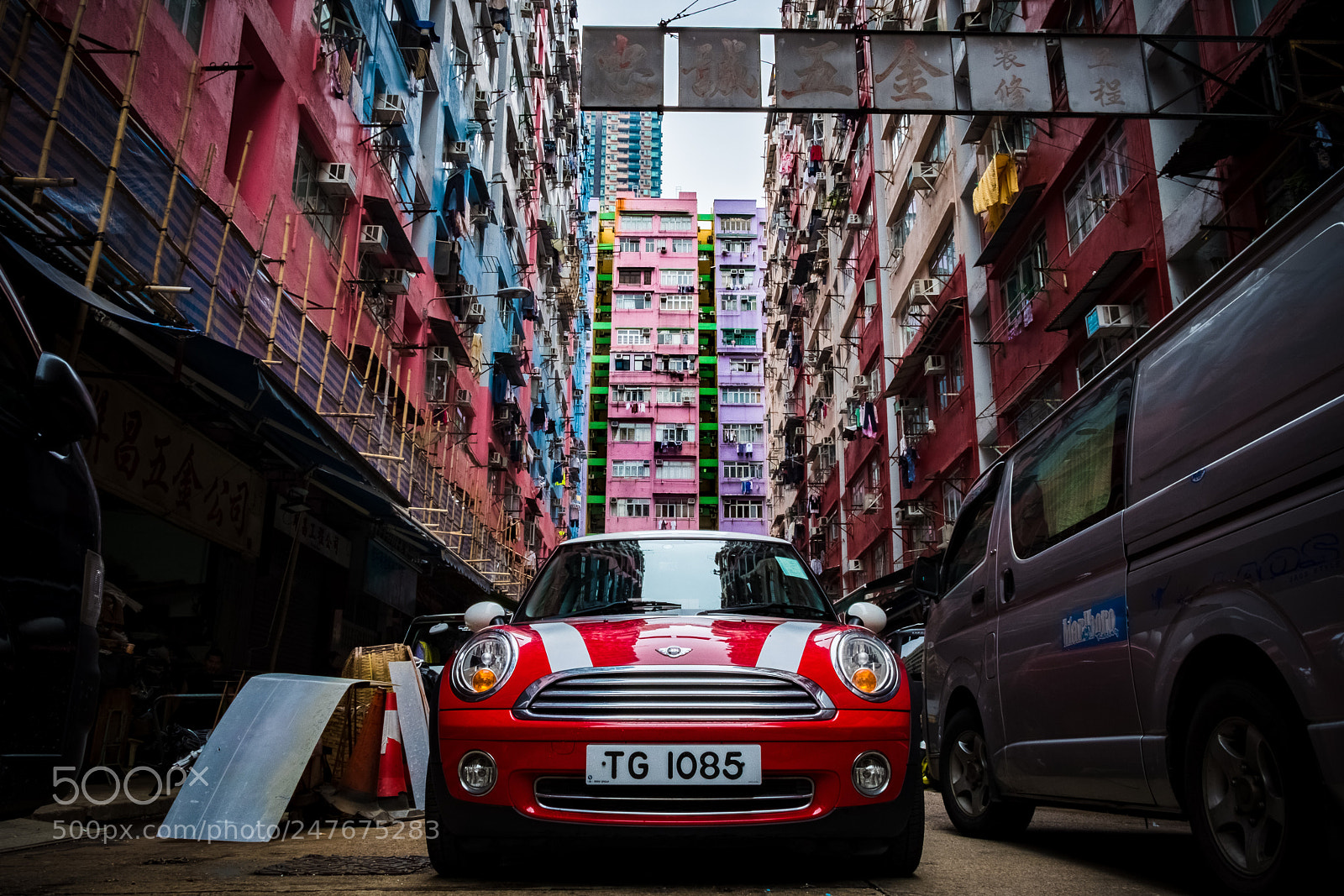 Fujifilm X-T20 sample photo. Parked photography