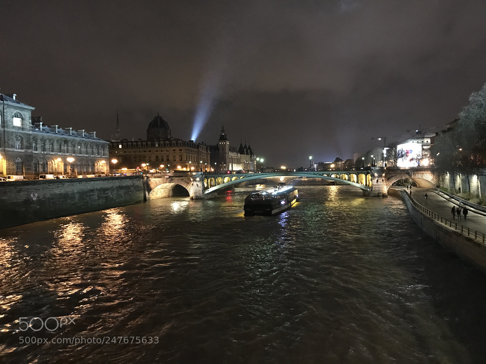 Apple iPhone 7 Plus sample photo. La seine by night photography