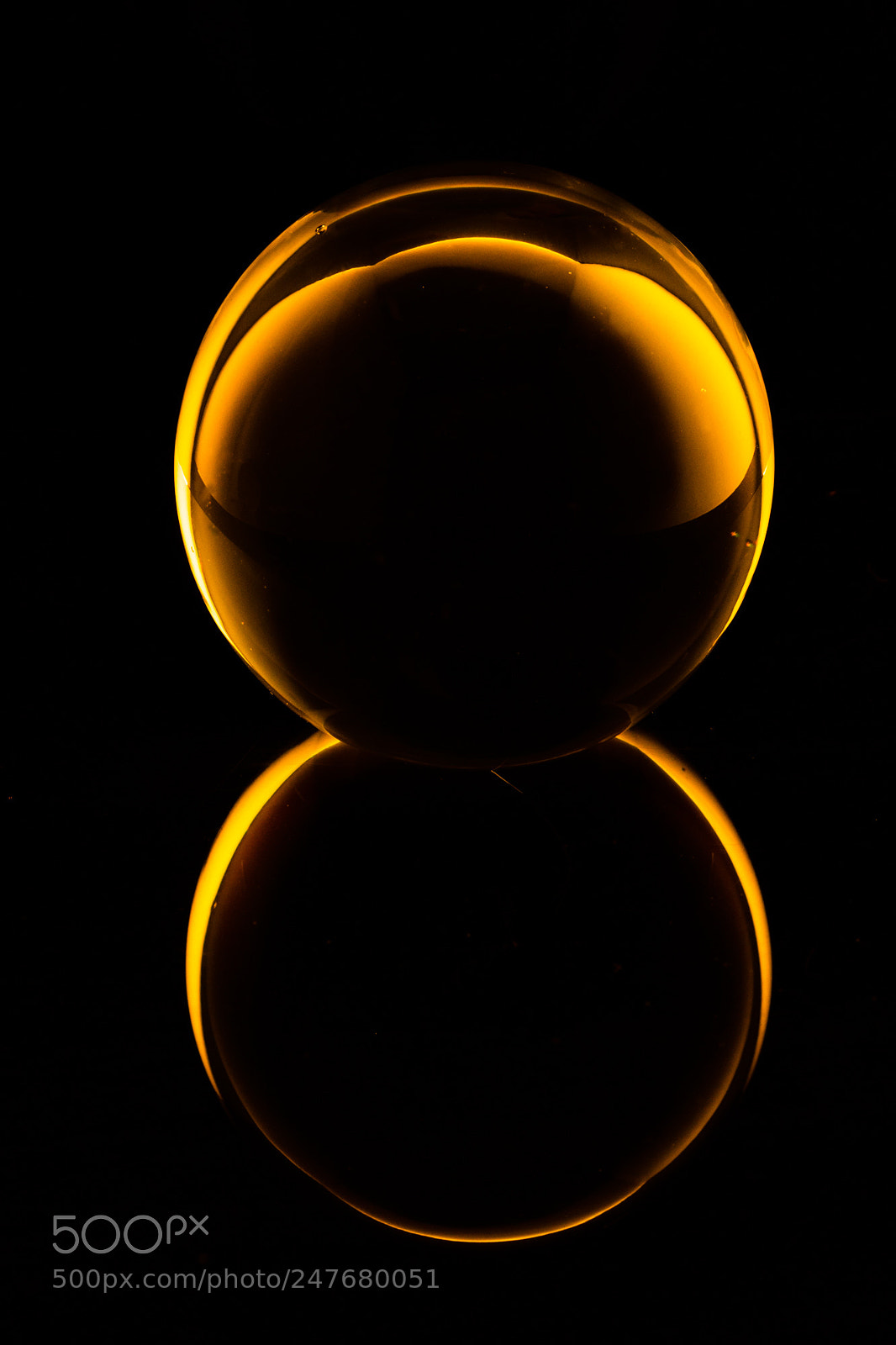 Canon EOS 800D (EOS Rebel T7i / EOS Kiss X9i) sample photo. Amber orb photography