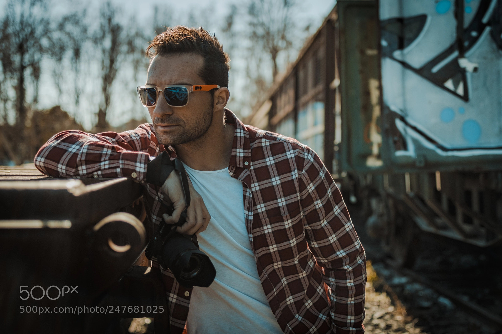 Nikon D5600 sample photo. Vias de tren camara photography