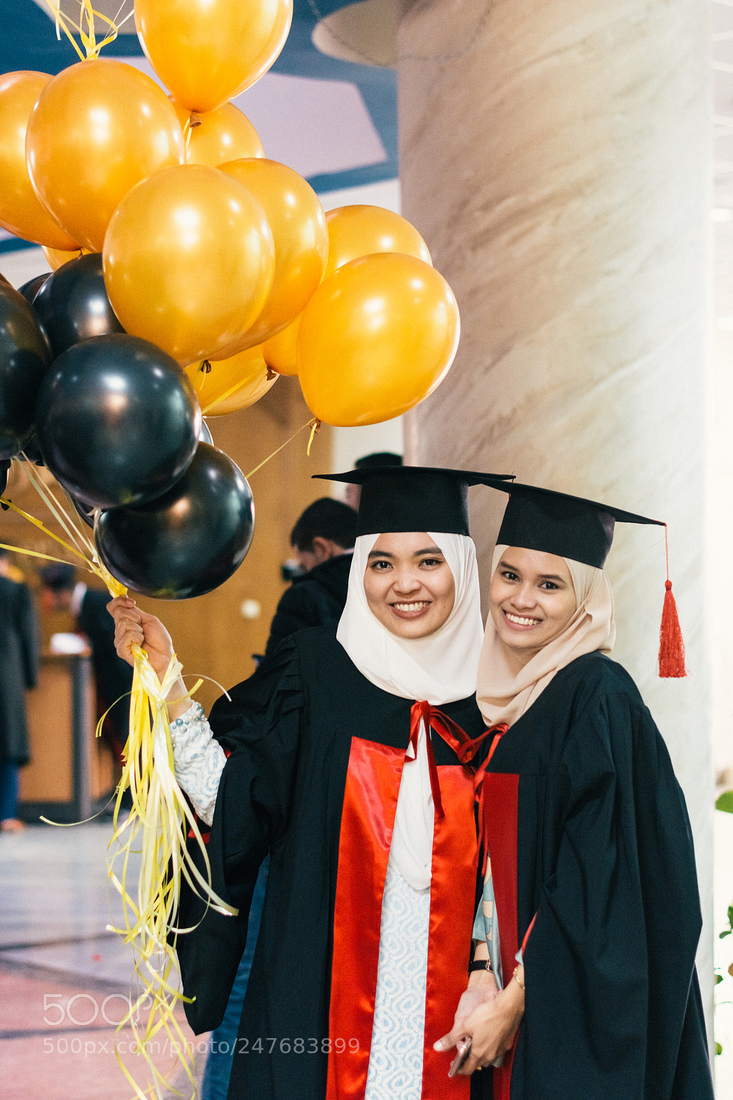 Nikon D7100 sample photo. Graduation girls photography