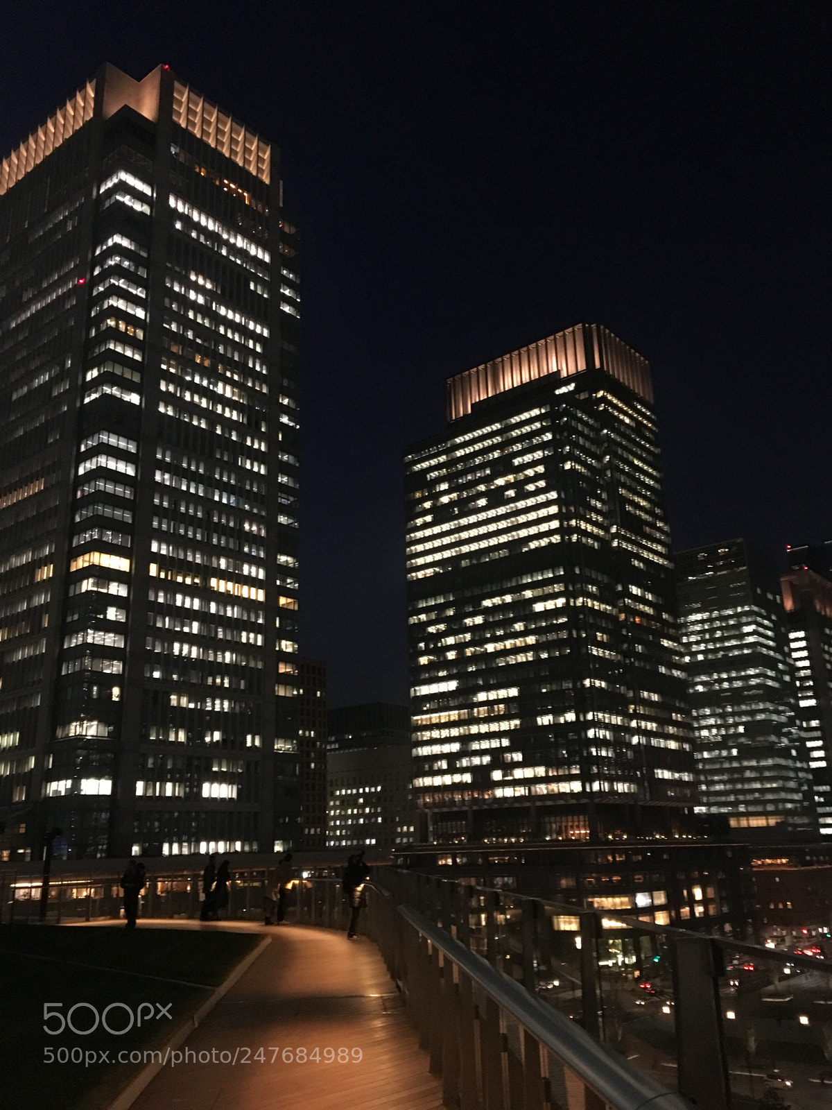Apple iPhone 6s sample photo. Modern night photography