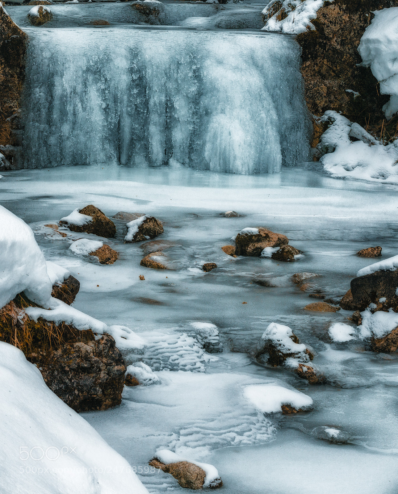 Canon EOS 700D (EOS Rebel T5i / EOS Kiss X7i) sample photo. Frozen photography