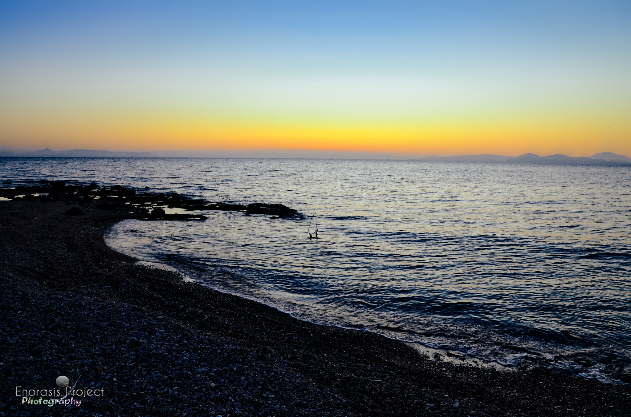 Nikon D5100 + Sigma 17-70mm F2.8-4 DC Macro OS HSM sample photo. Sunset in the sea ! photography