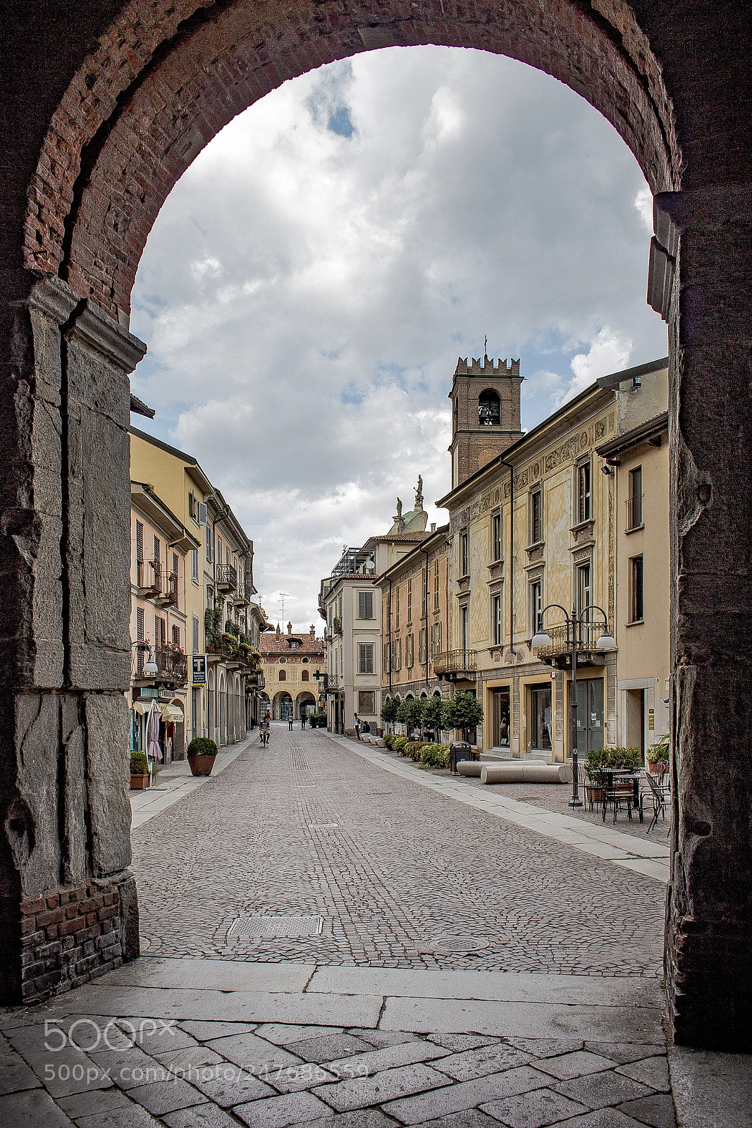 Canon EOS 700D (EOS Rebel T5i / EOS Kiss X7i) sample photo. Reaching piazza ducale photography