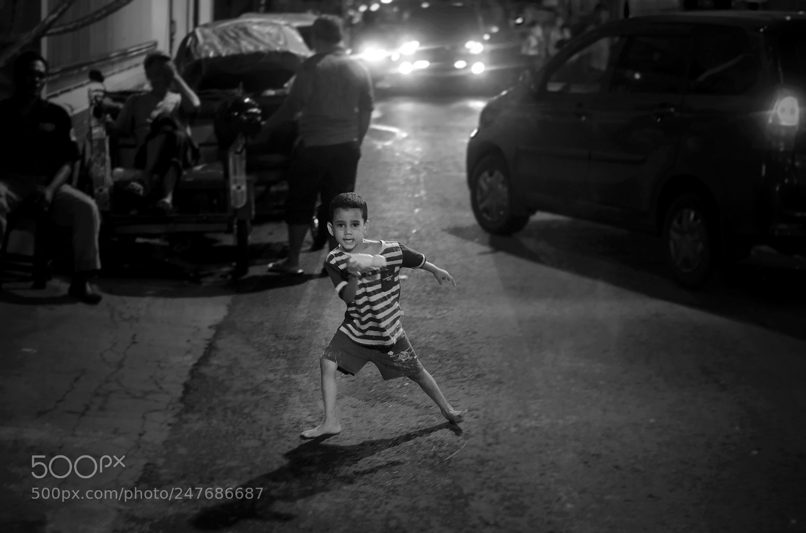Nikon D5100 sample photo. Dancing in the traffic photography