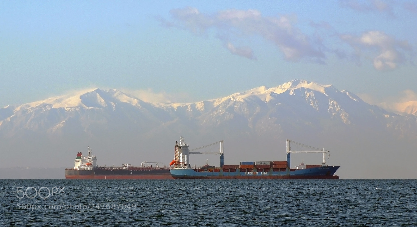 Canon EOS D60 sample photo. Olympus ships photography