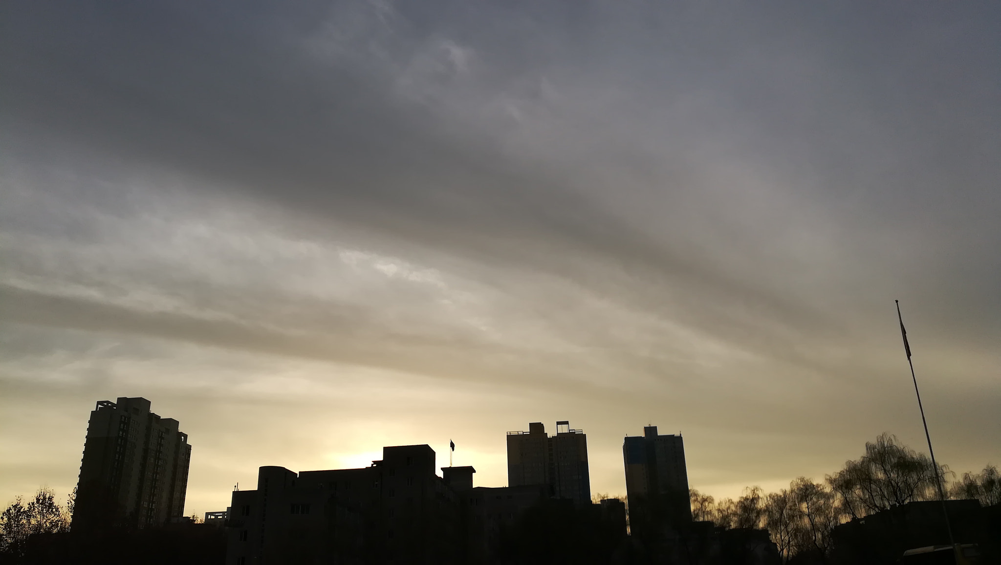 HUAWEI c??Eu?s 6X sample photo. 云 photography