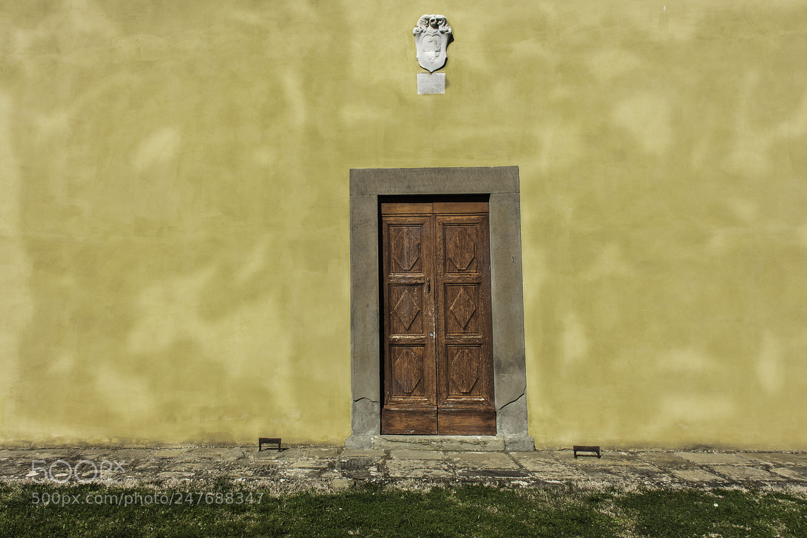Canon EOS 450D (EOS Rebel XSi / EOS Kiss X2) sample photo. Volpaia porta chiesa photography