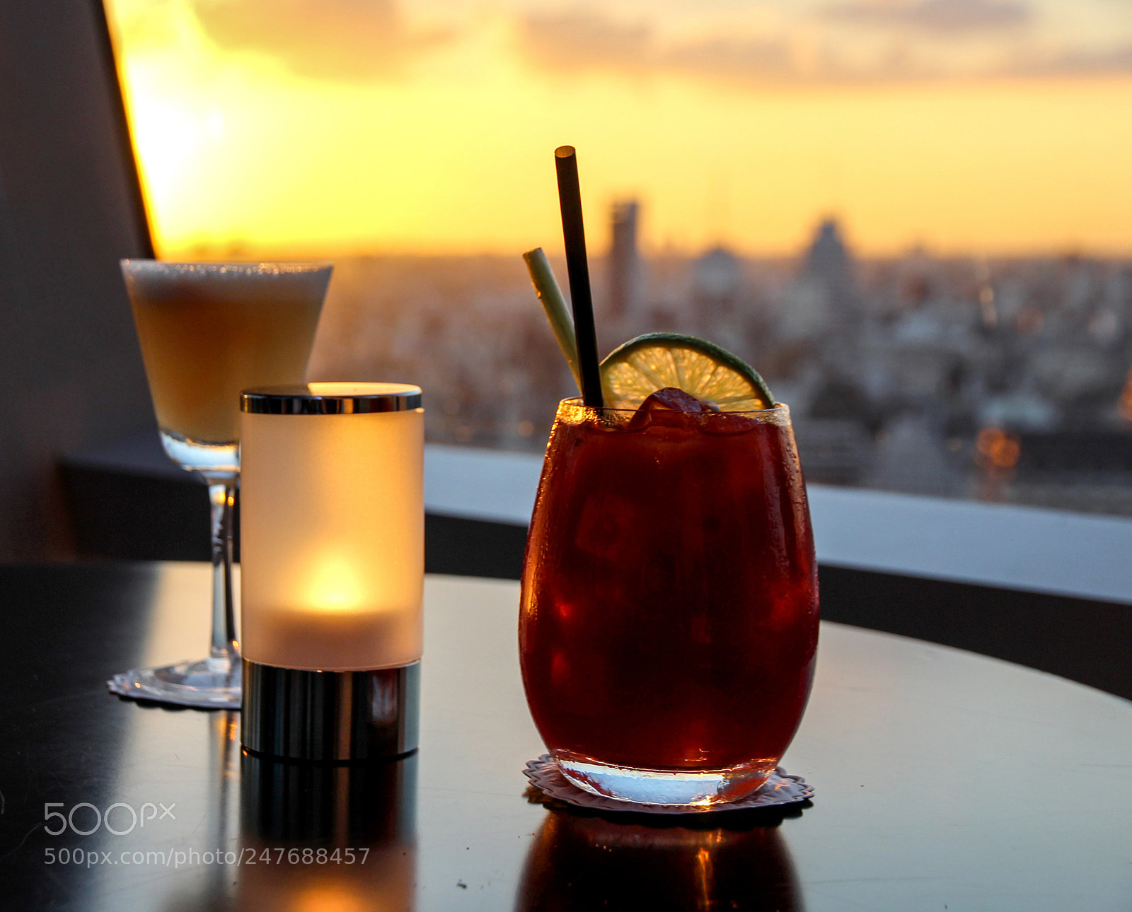 Canon EOS 1200D (EOS Rebel T5 / EOS Kiss X70 / EOS Hi) sample photo. Sunset drinks photography