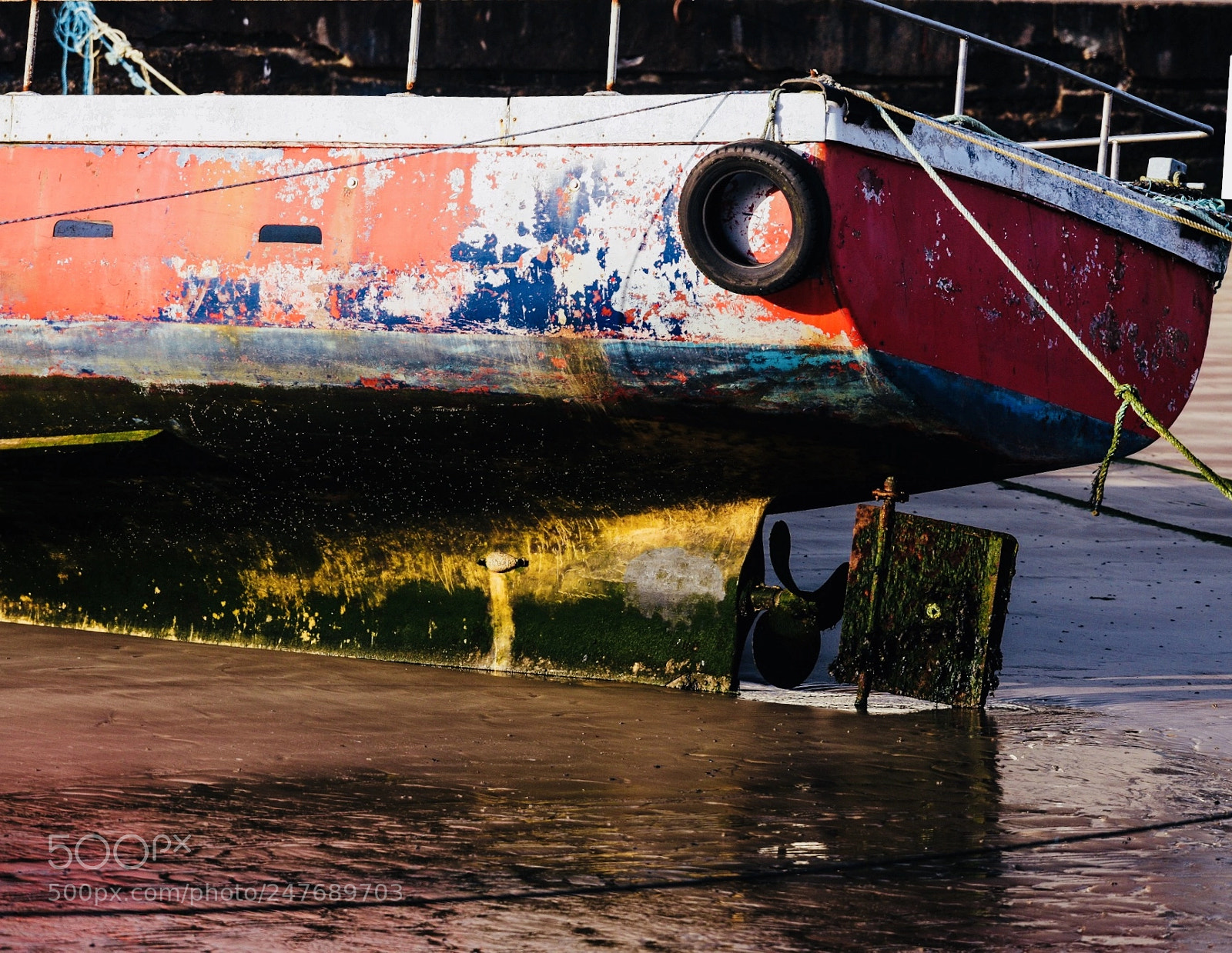Canon EOS-1Ds Mark III sample photo. Boat in cork port photography
