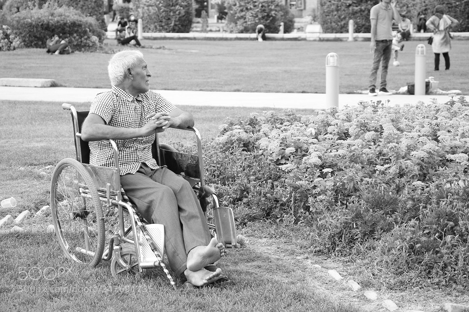 Canon EOS 700D (EOS Rebel T5i / EOS Kiss X7i) sample photo. Lonely oldman photography