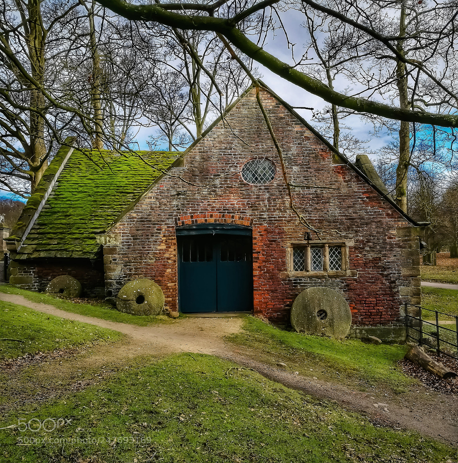 HUAWEI P9 sample photo. The old mill photography