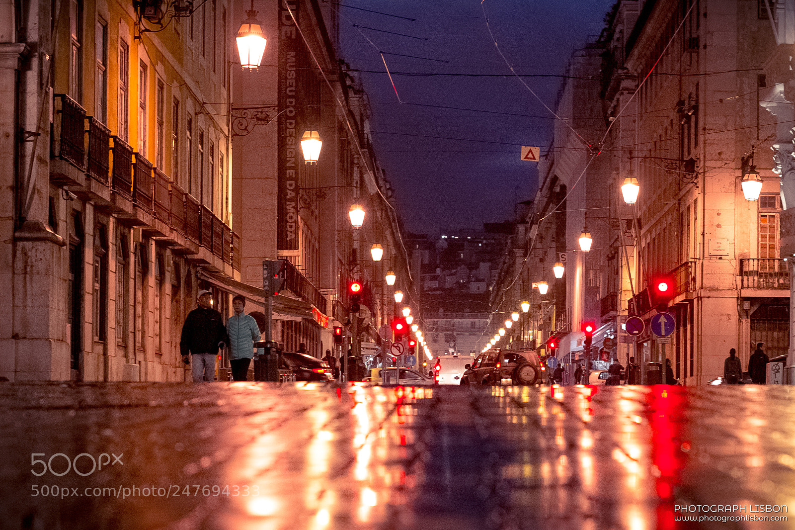 Nikon D7100 sample photo. Walking in the rain photography