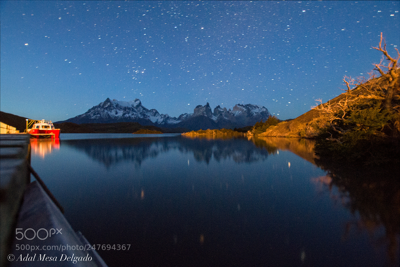 Nikon D610 sample photo. Night reflection photography