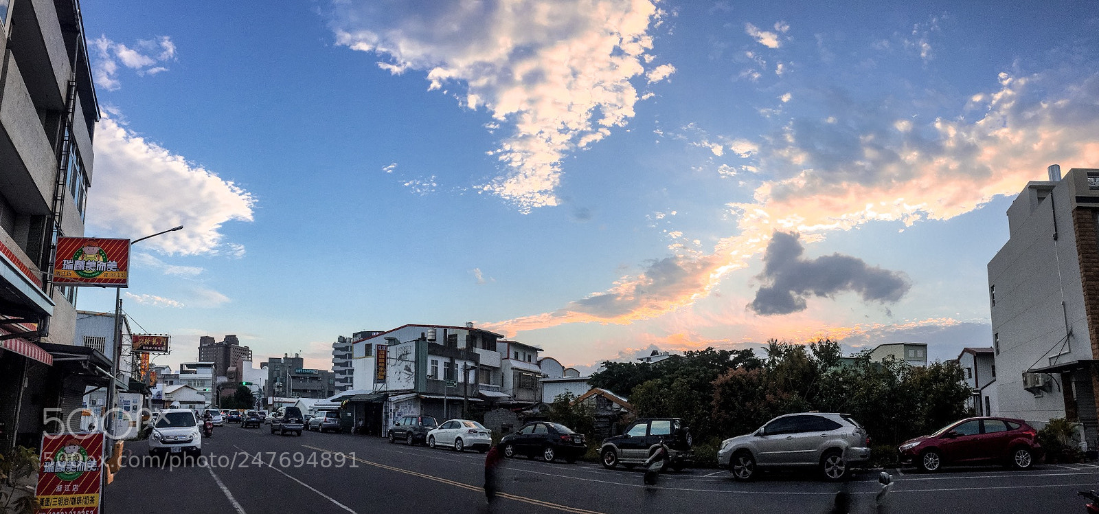 Apple iPhone 6 sample photo. Warm noon photography