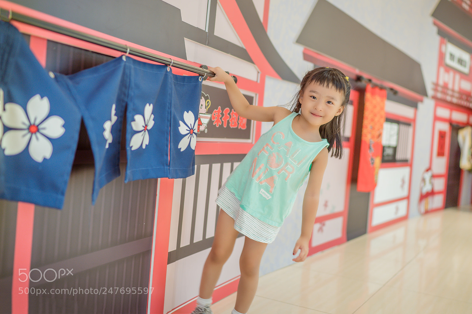 Sony a9 sample photo. 商场游玩 photography