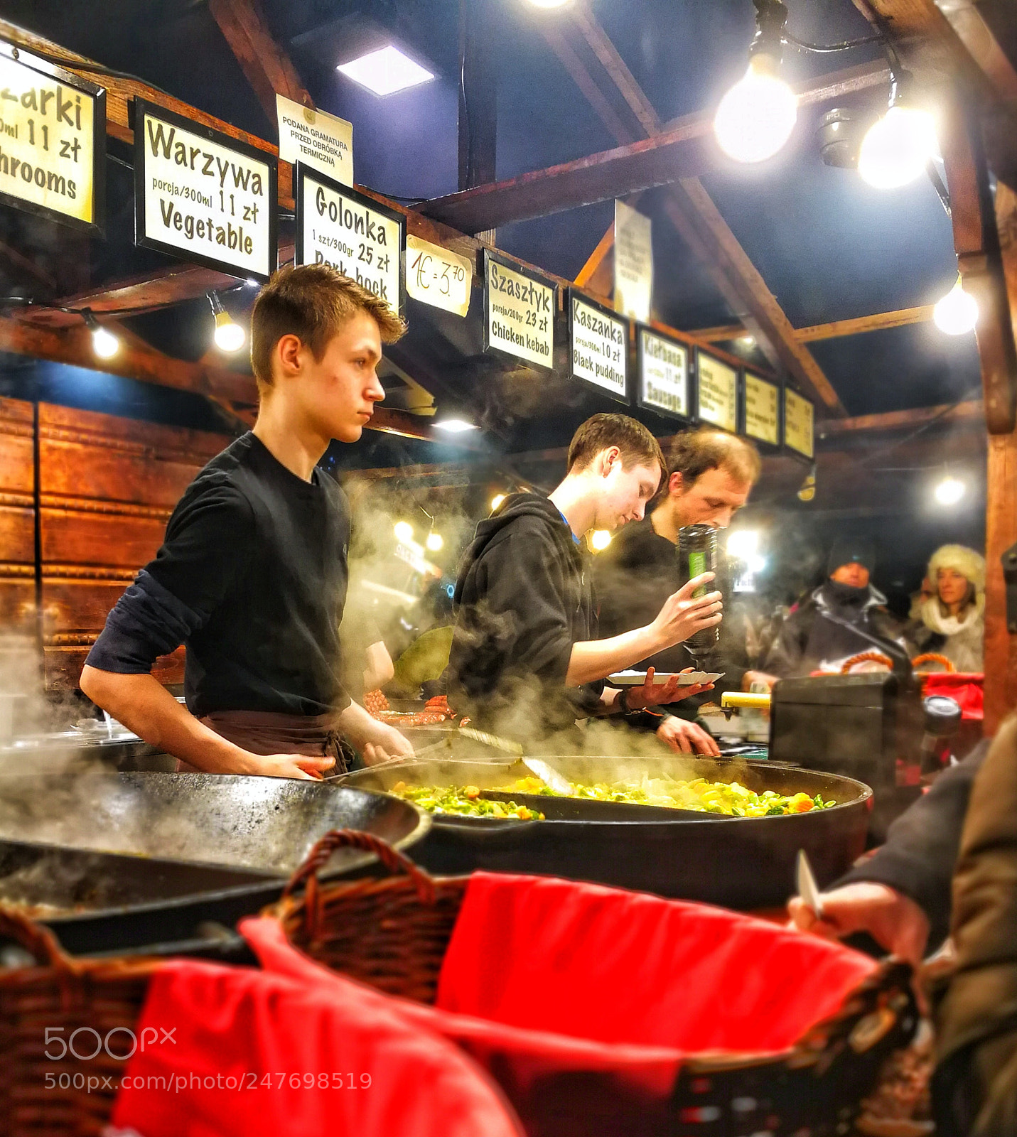 HUAWEI P10 sample photo. Christmas food stalls, krakow photography
