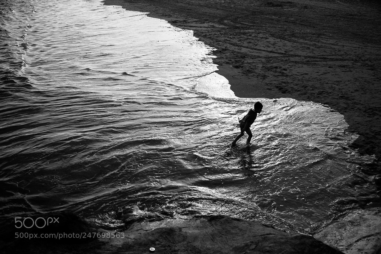 Nikon D810 sample photo. Boy on beach photography