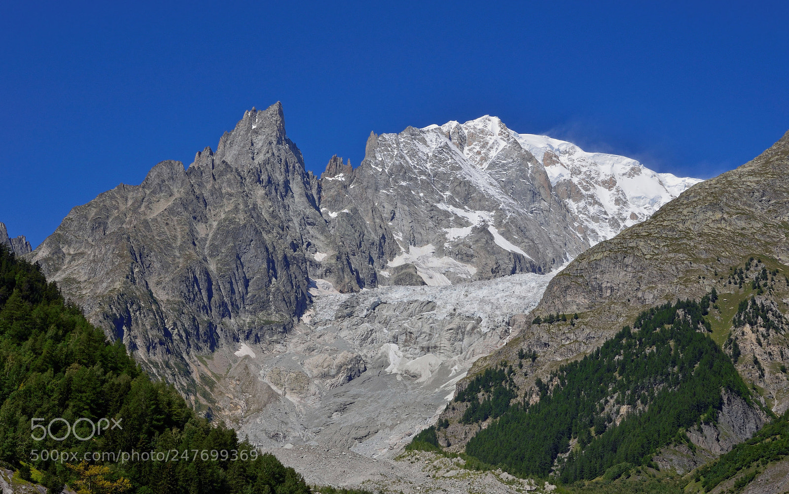 Nikon D5100 sample photo. Courmayeur massif du mont photography
