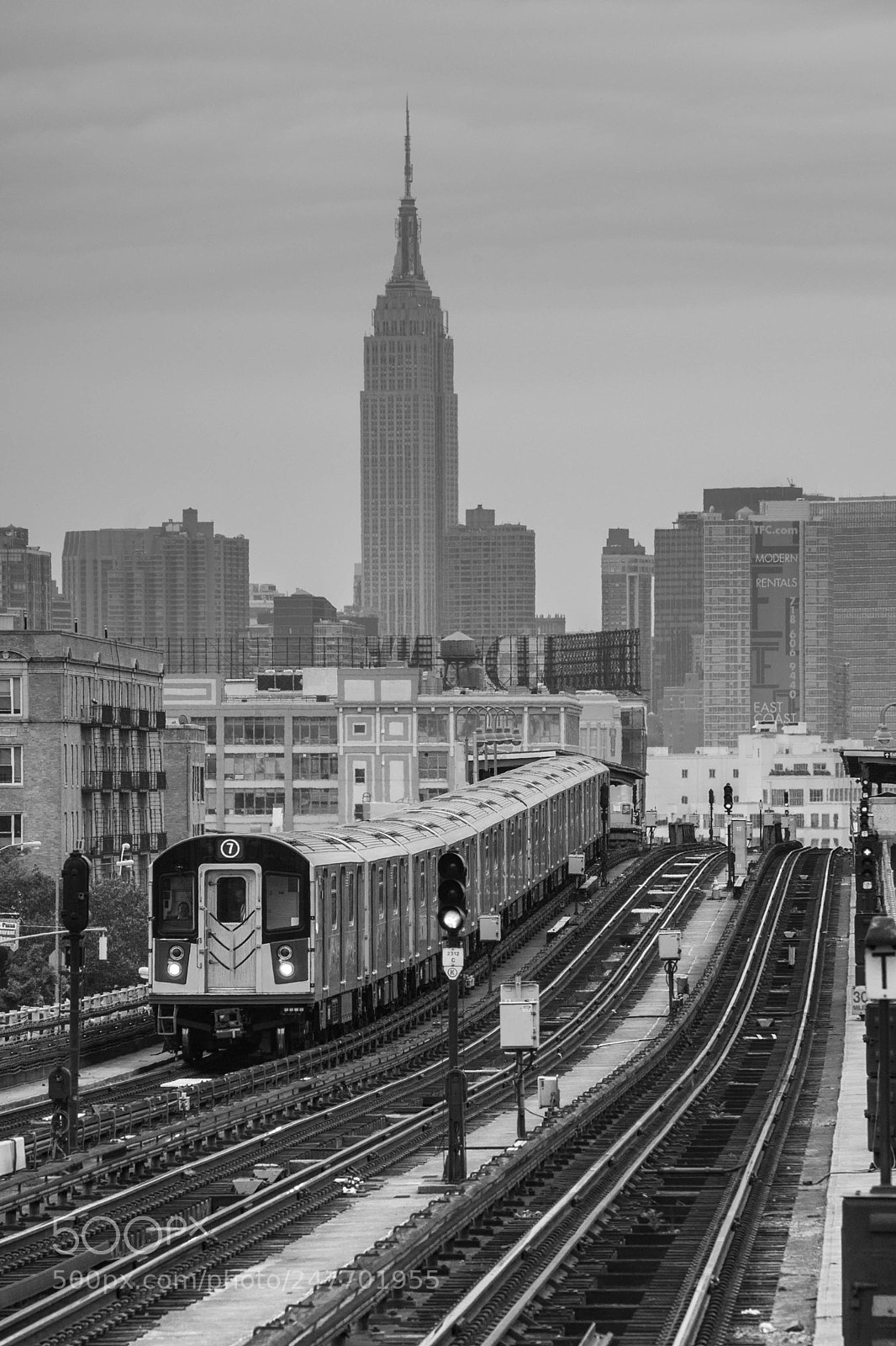 Nikon D3S sample photo. "seven train" empire statedsc photography