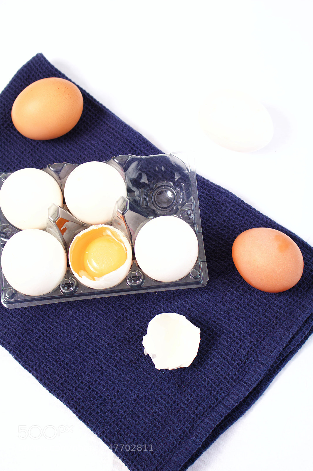 Canon EOS 750D (EOS Rebel T6i / EOS Kiss X8i) sample photo. Organic eggs photography