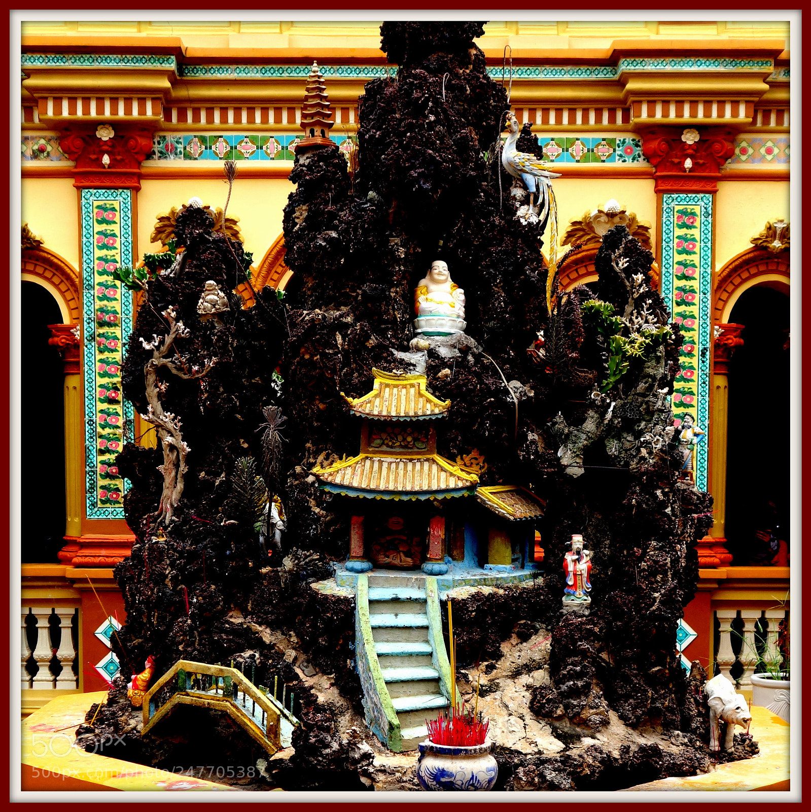 Sony Cyber-shot DSC-RX100 II sample photo. 003 vietnamese buddhist art photography