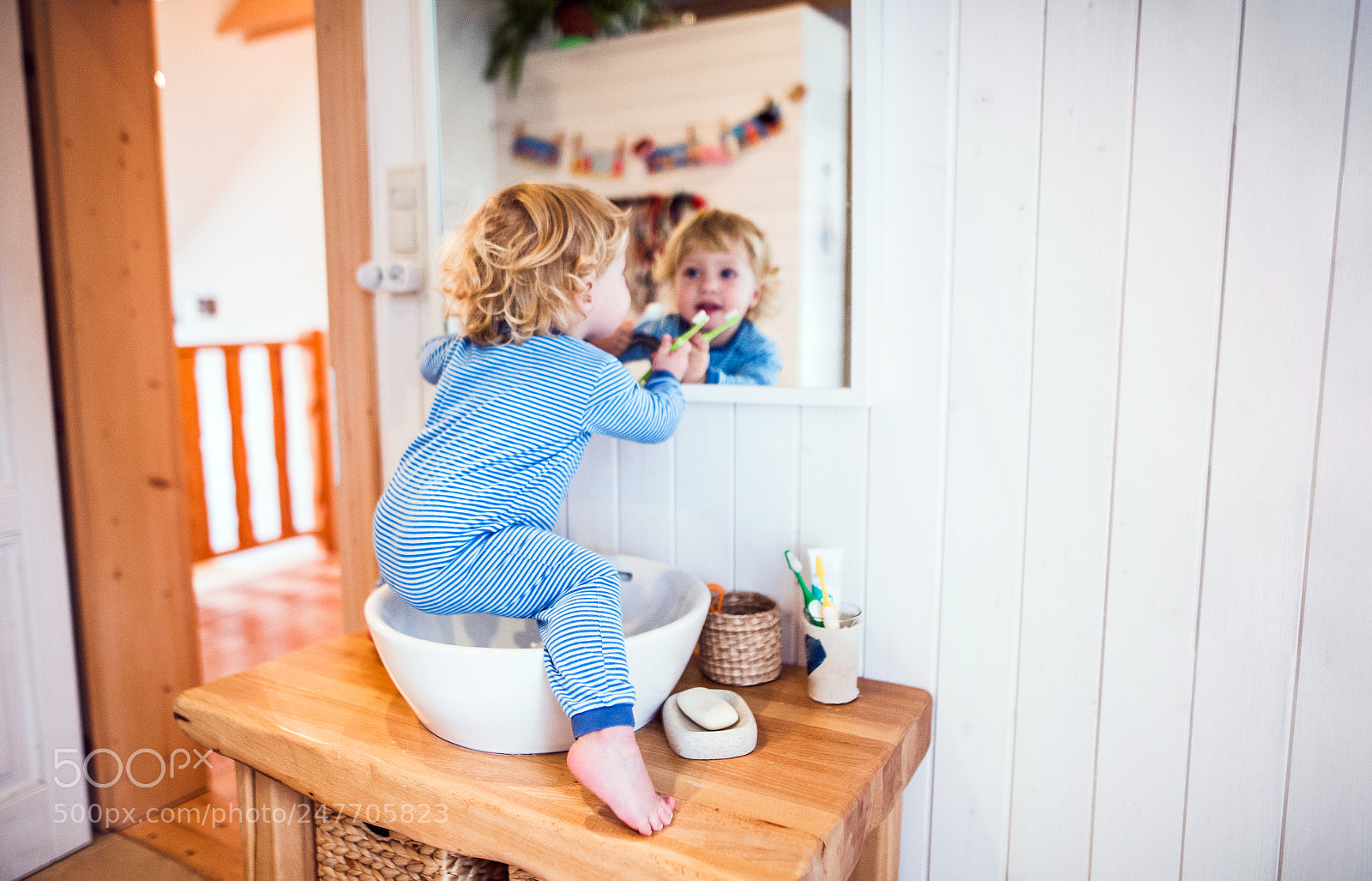 Nikon D4S sample photo. Toddler boy in a photography