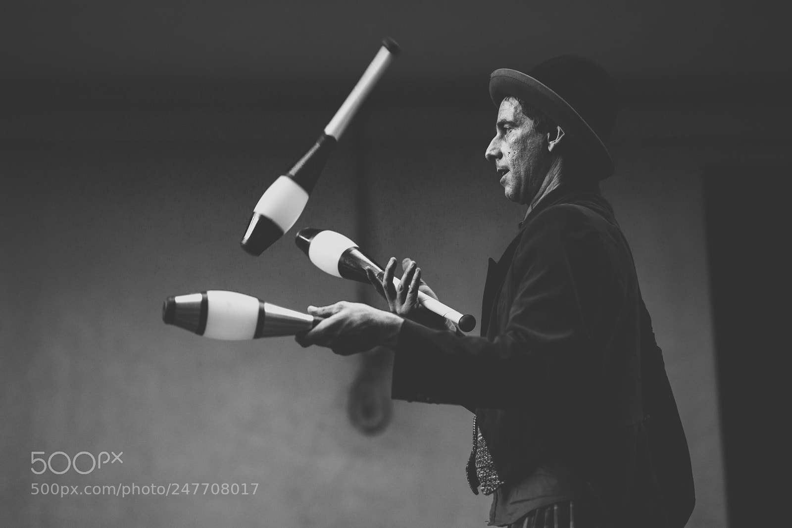 Sony a7R III sample photo. Il giocoliere photography