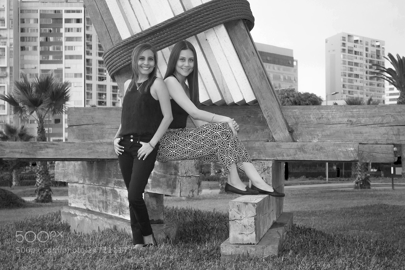 Canon EOS 700D (EOS Rebel T5i / EOS Kiss X7i) sample photo. Amigas photography