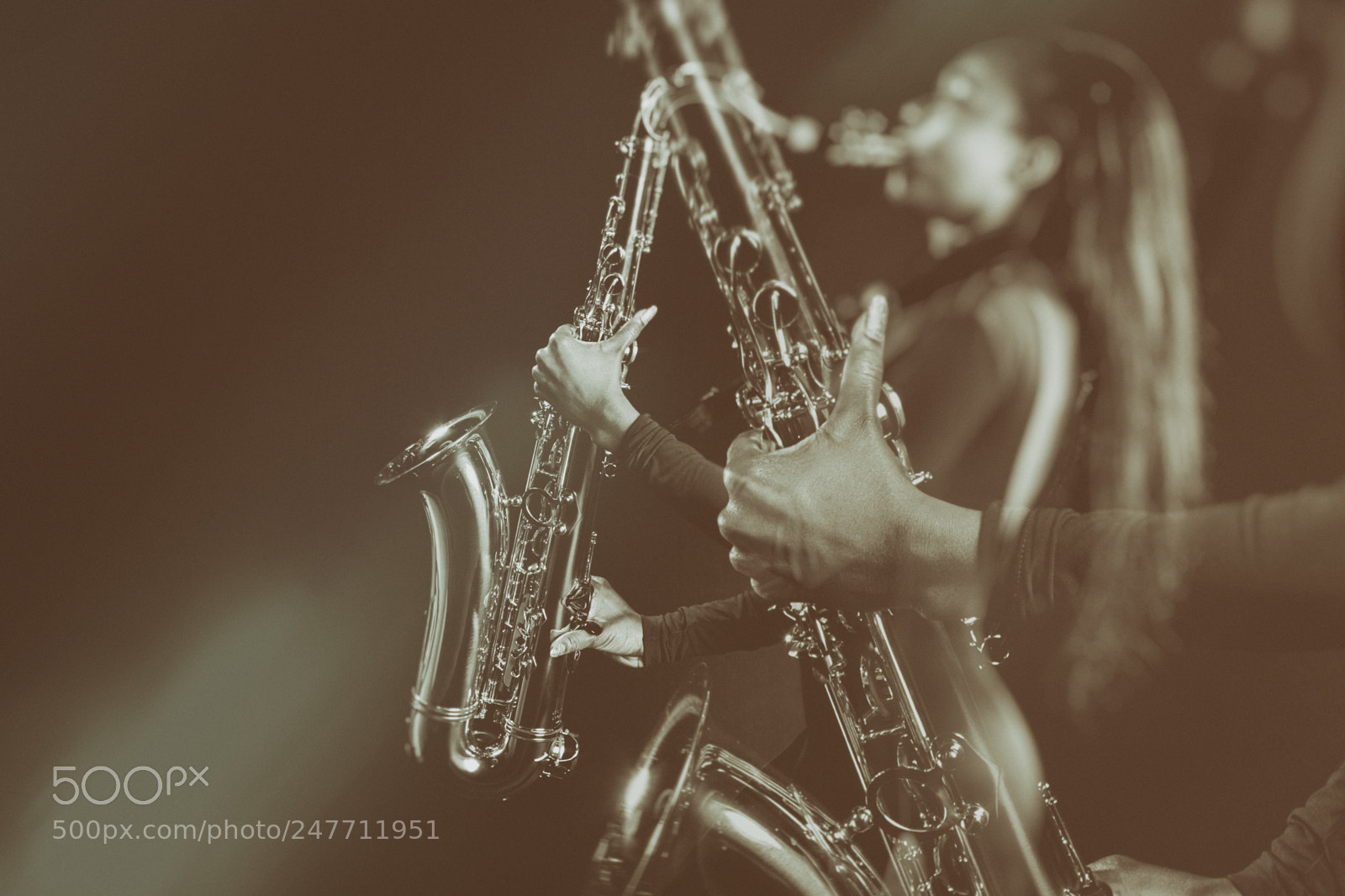 Canon EOS-1Ds Mark II sample photo. African sax lady photography