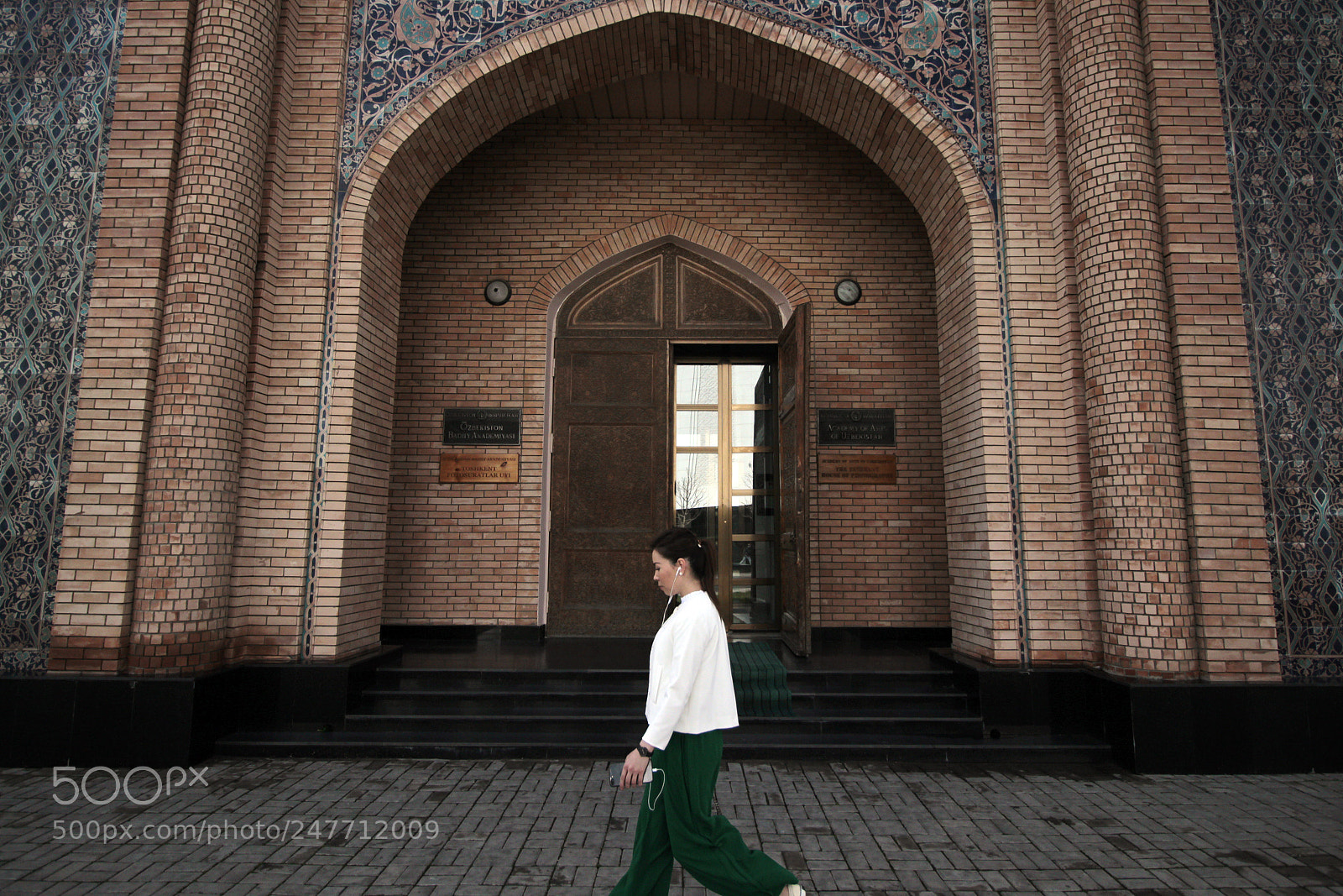 Canon EOS 650D (EOS Rebel T4i / EOS Kiss X6i) sample photo. Tashkent soviet architecture. museum photography