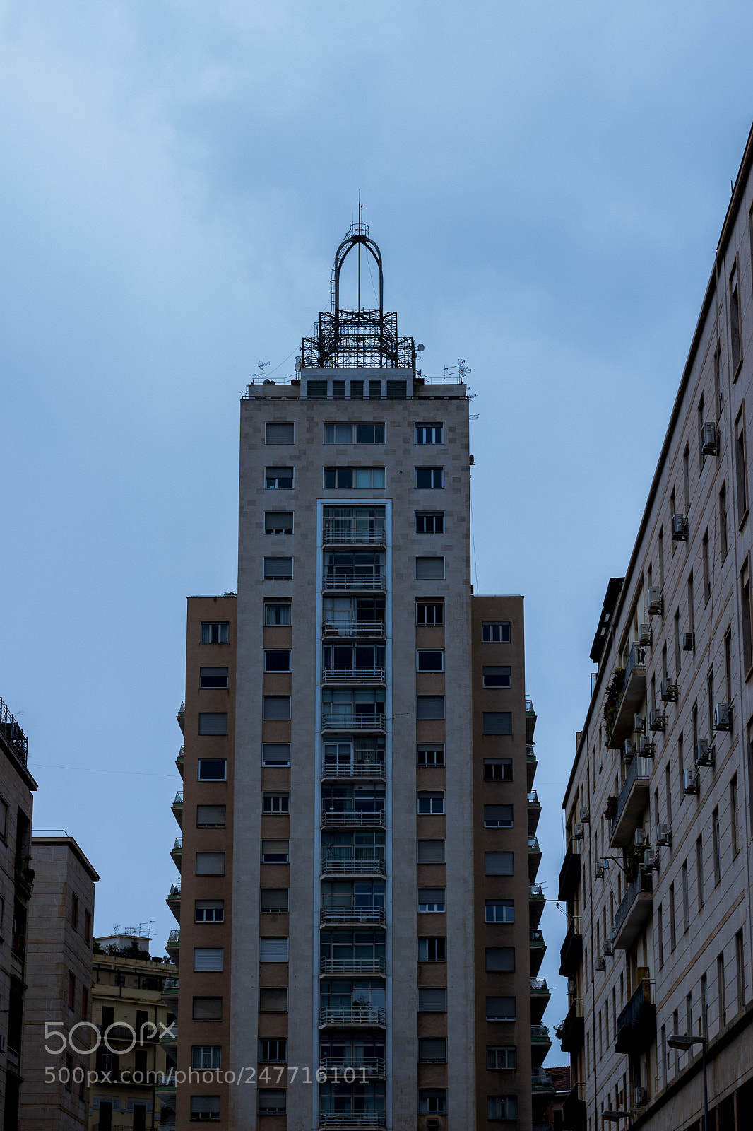 Canon EOS 100D (EOS Rebel SL1 / EOS Kiss X7) sample photo. Skywards photography