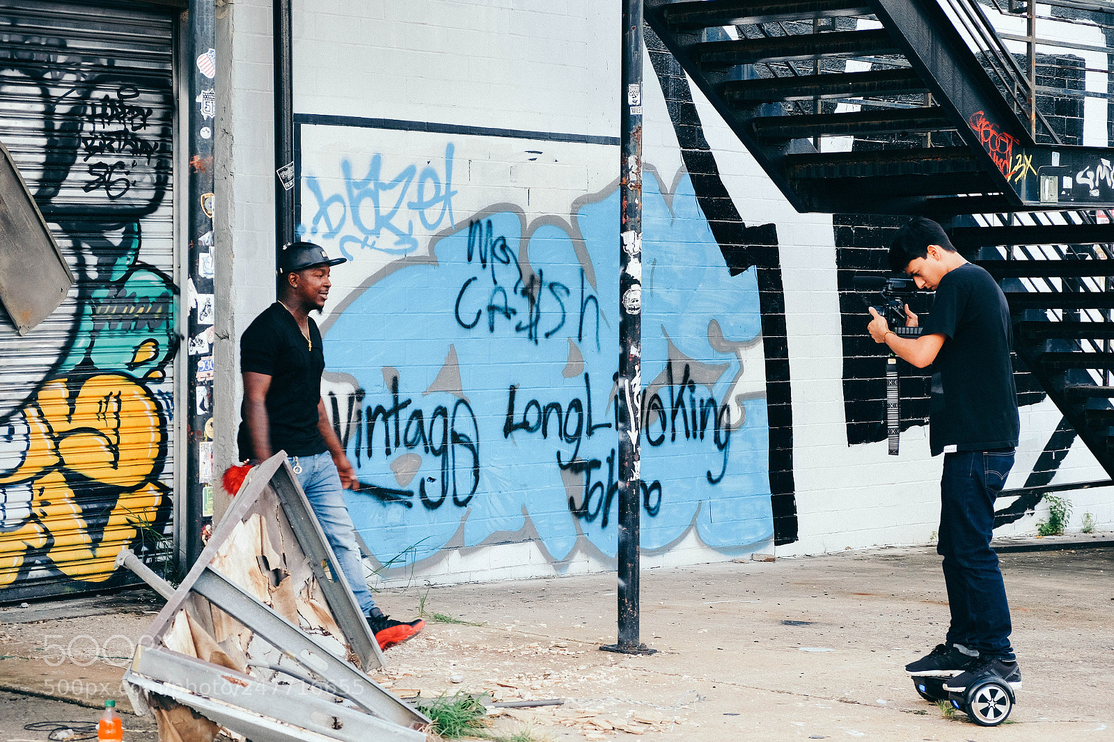Fujifilm X-T10 sample photo. Backstreets music photography