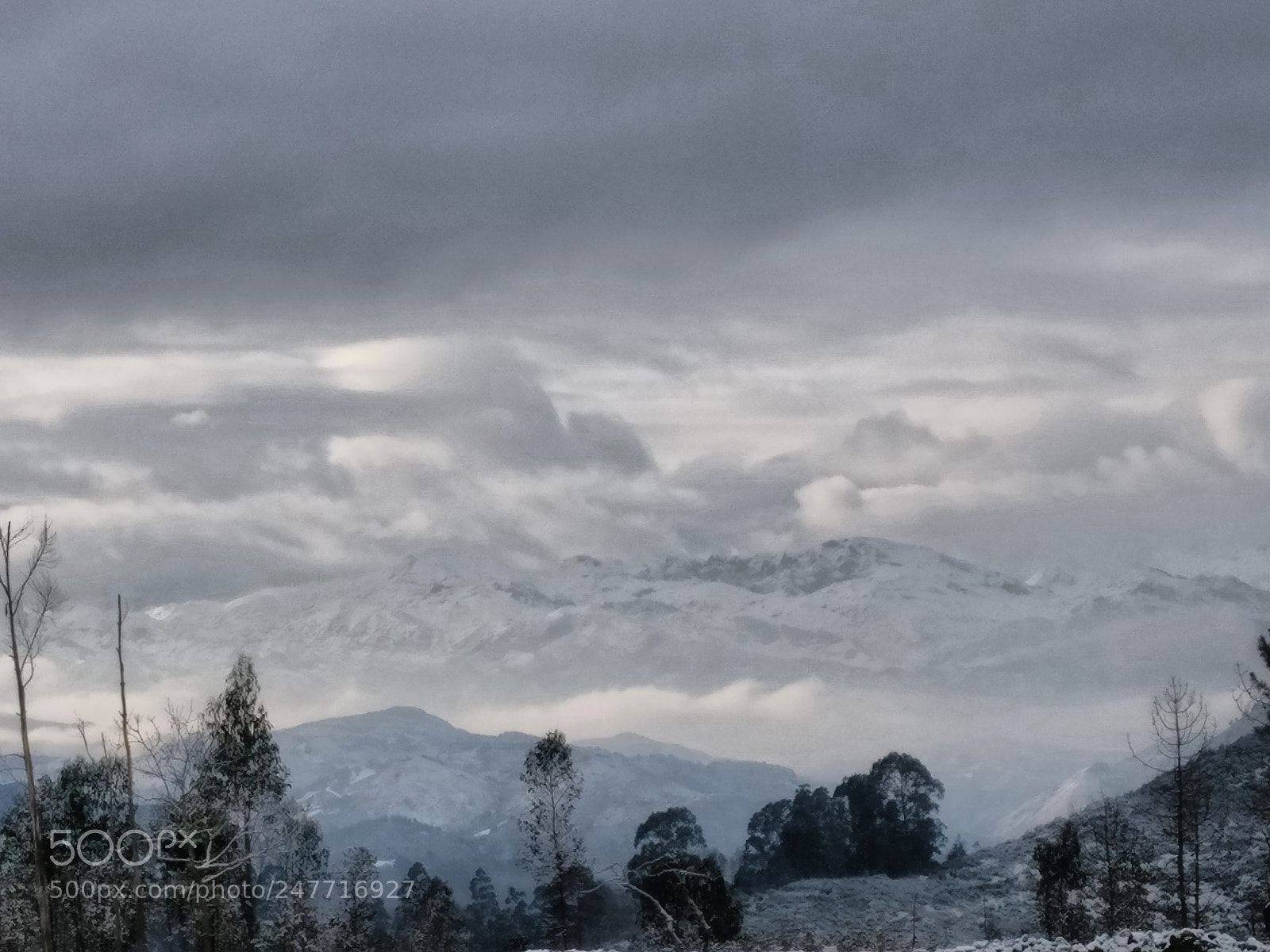 OnePlus A3003 sample photo. Europa's peaks -march 18- photography