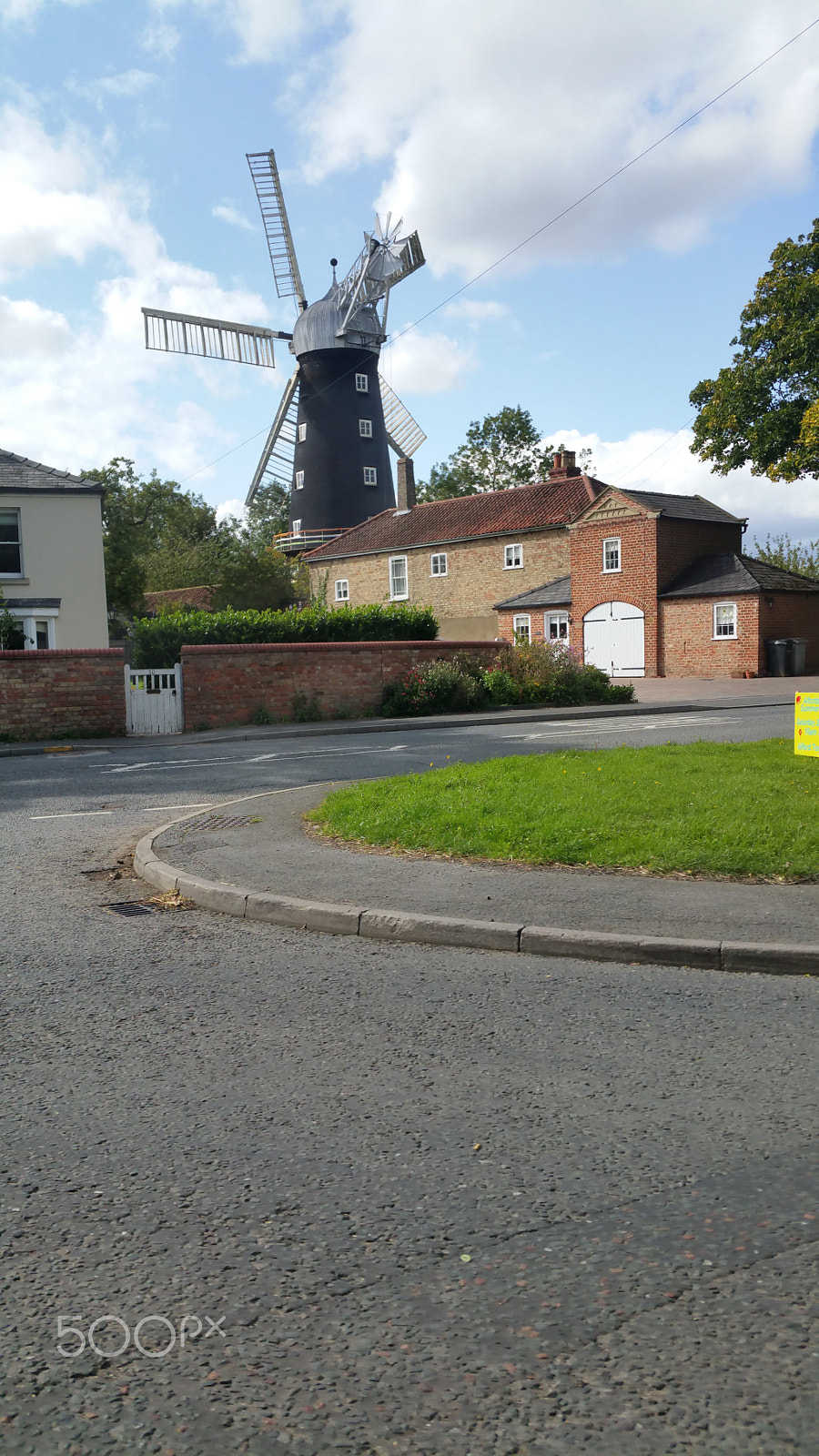 Samsung Galaxy S5 LTE-A sample photo. English countryside,windmill photography