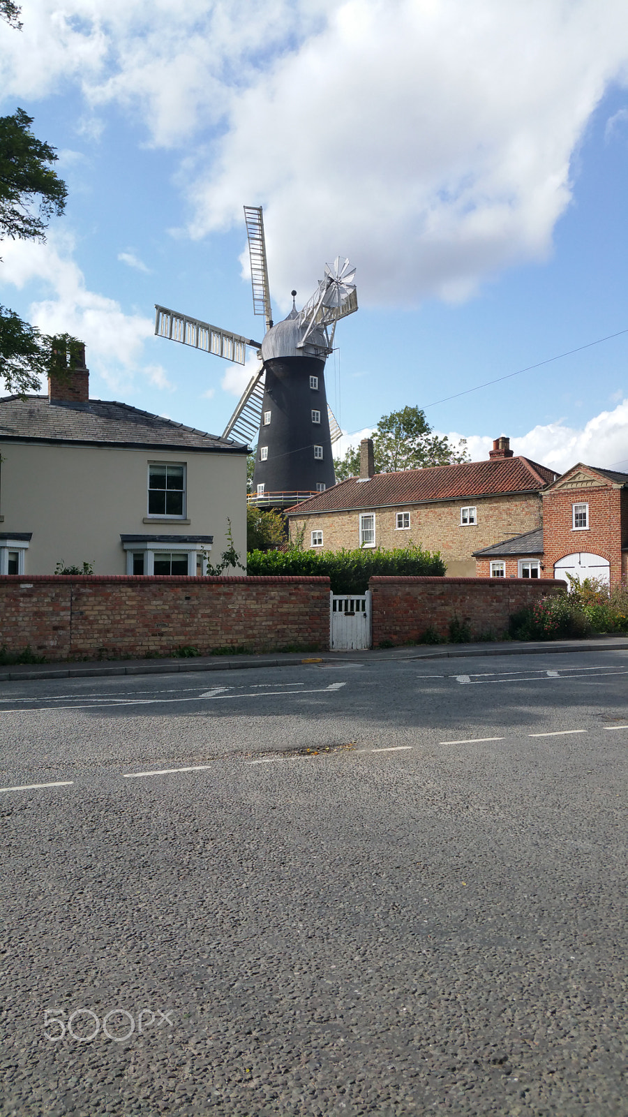 Samsung Galaxy S5 LTE-A sample photo. English countryside,windmill photography