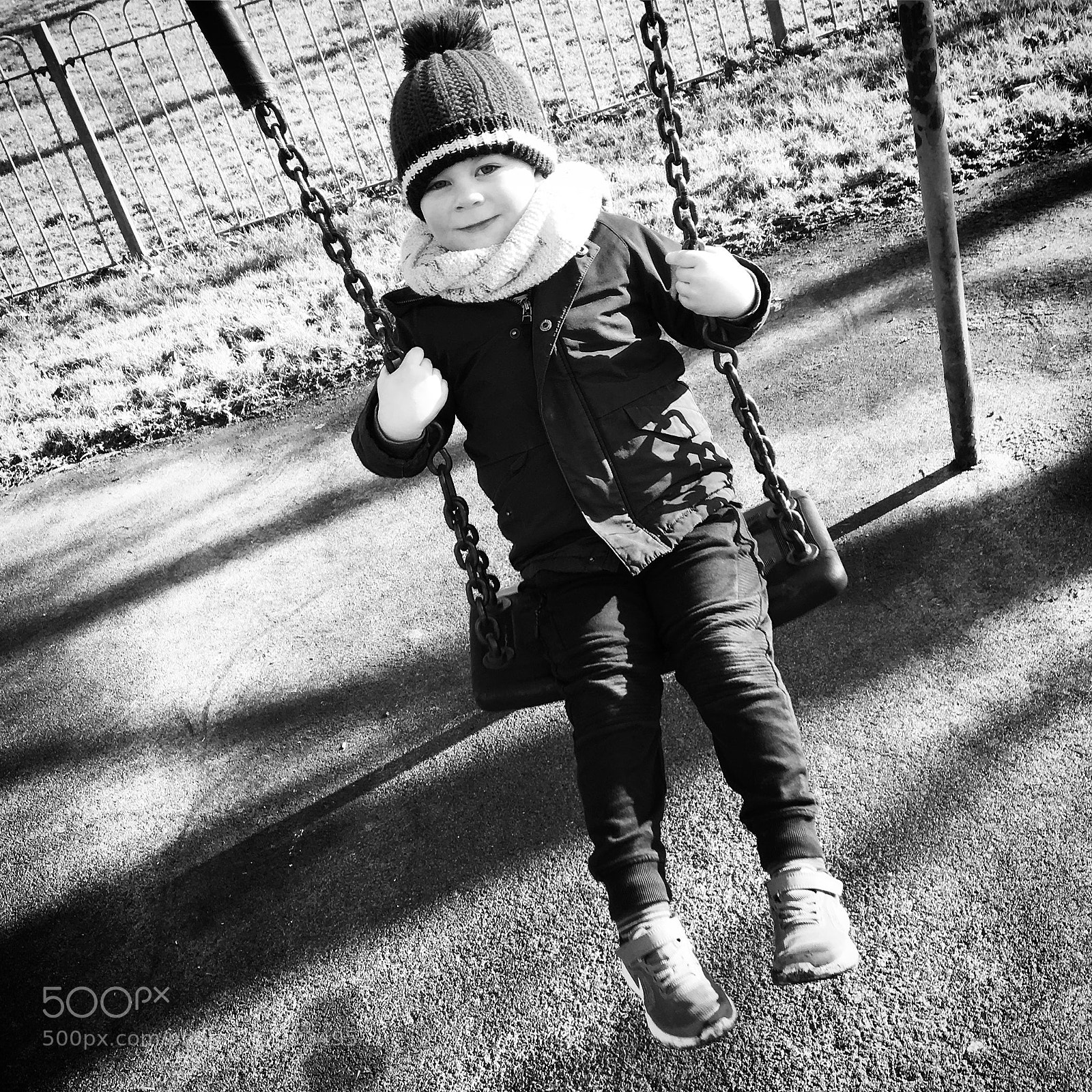 Apple iPhone 6s sample photo. Child enjoying a swing photography