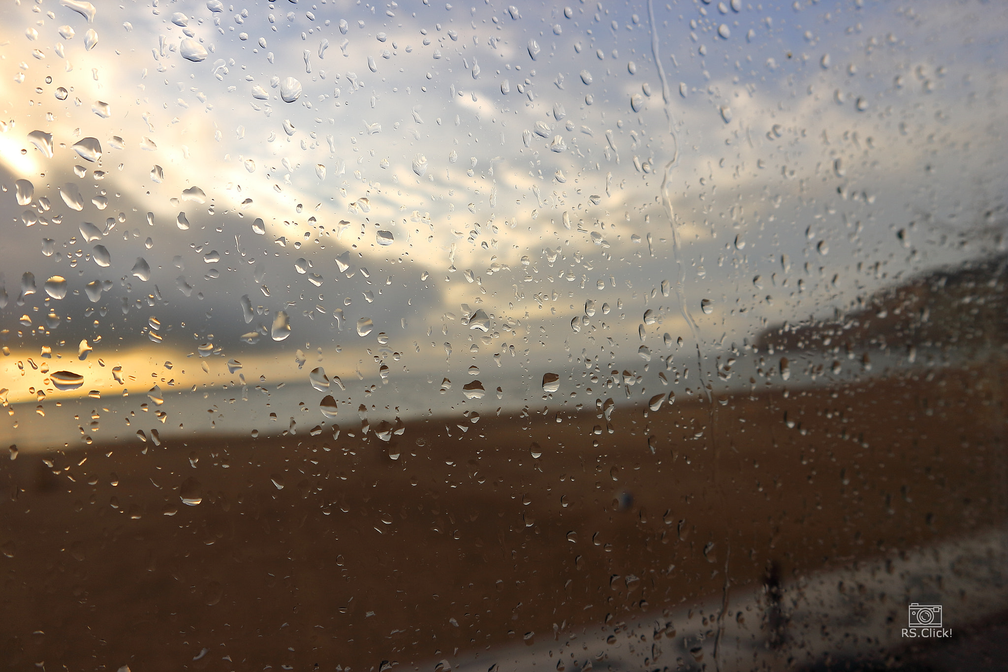 Canon EOS M10 sample photo. Open the floodgates of heaven, let it rain, let it photography