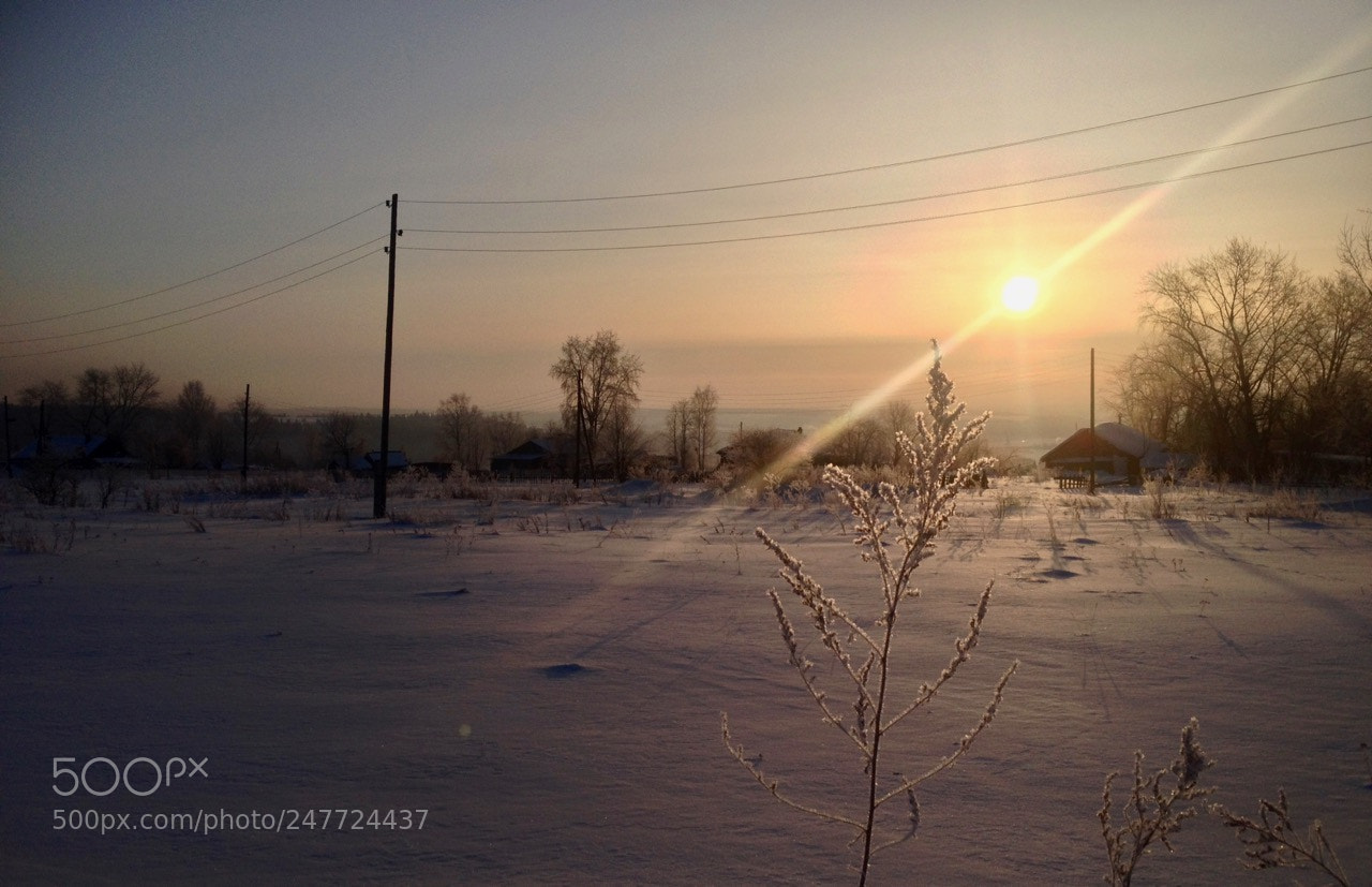 Apple iPhone 4S sample photo. The village in winter photography
