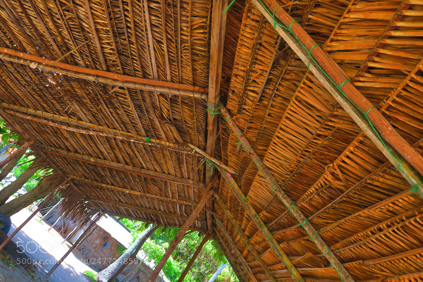 Canon PowerShot G3 X sample photo. Wooden roof photography
