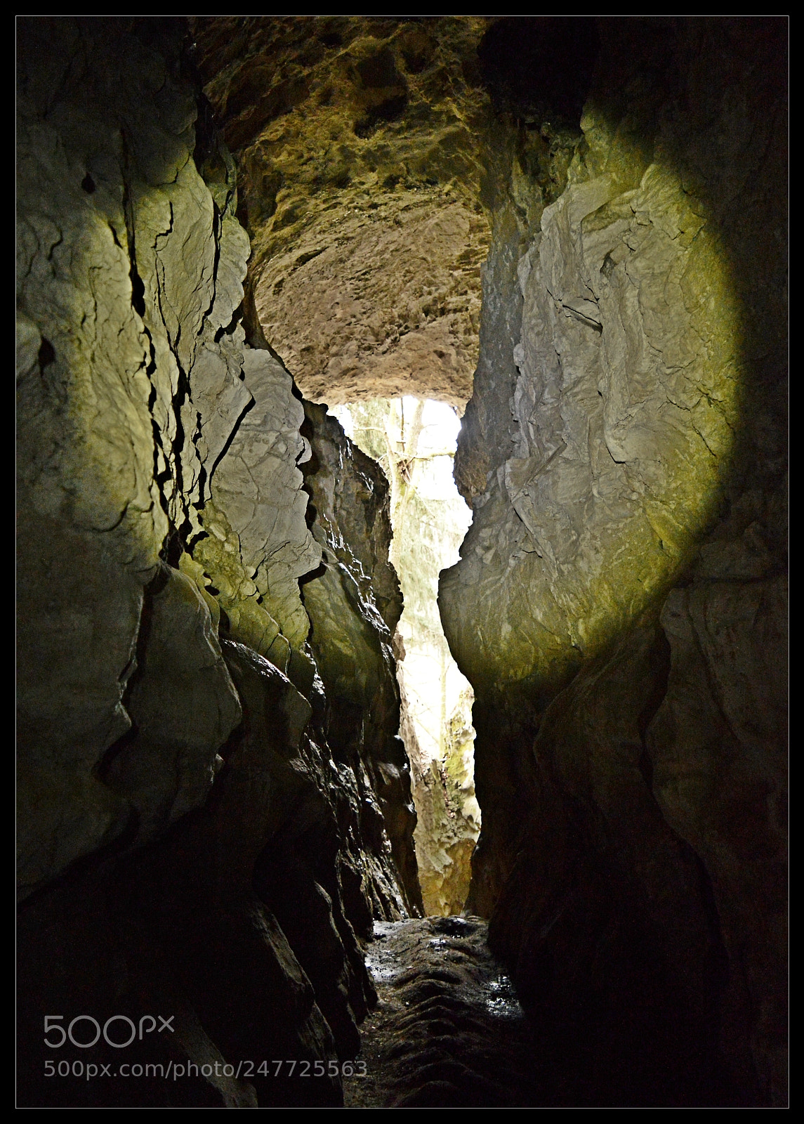 Nikon D3200 sample photo. In cave photography
