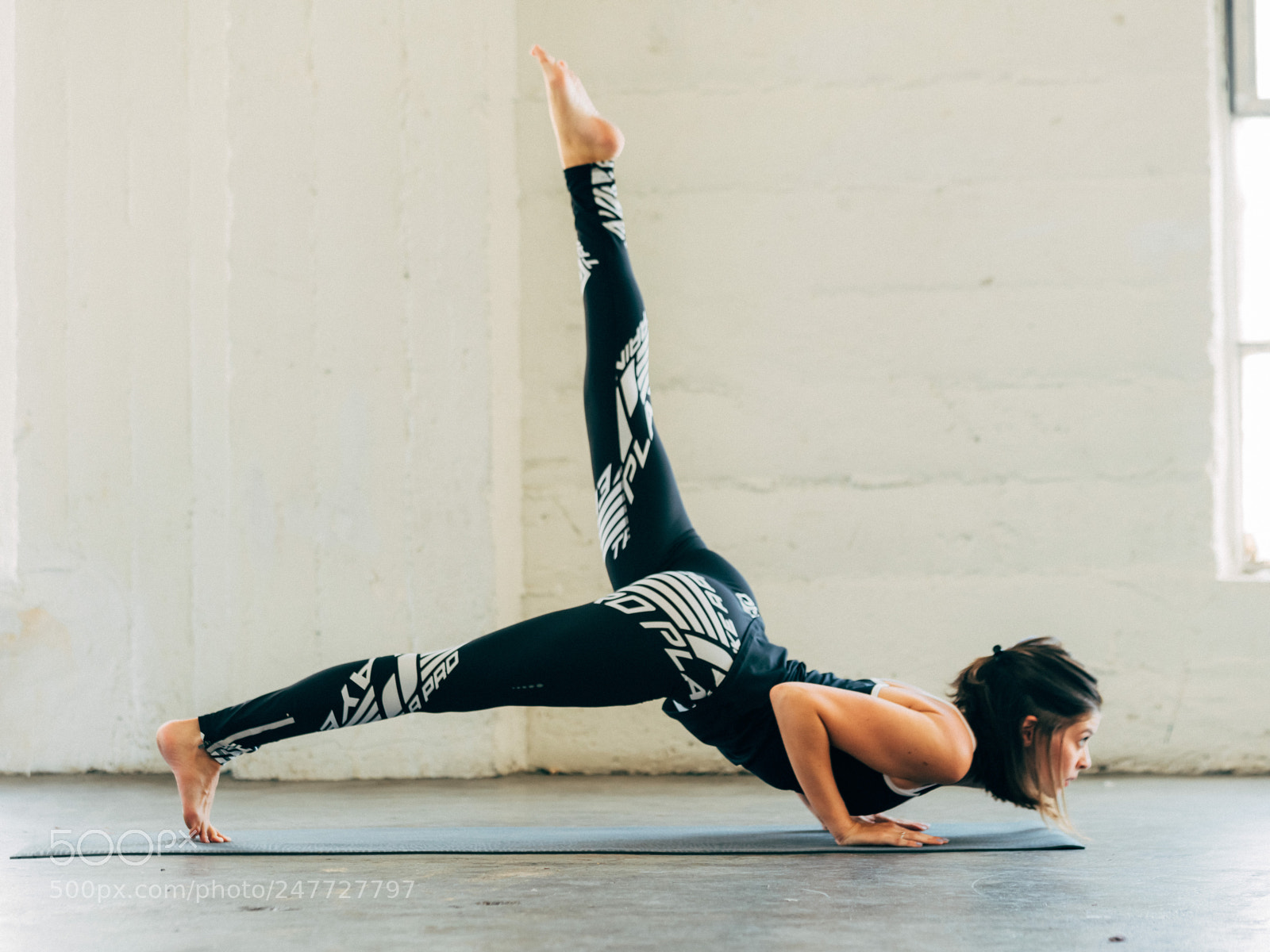 Sony a7R II sample photo. Into a push up photography