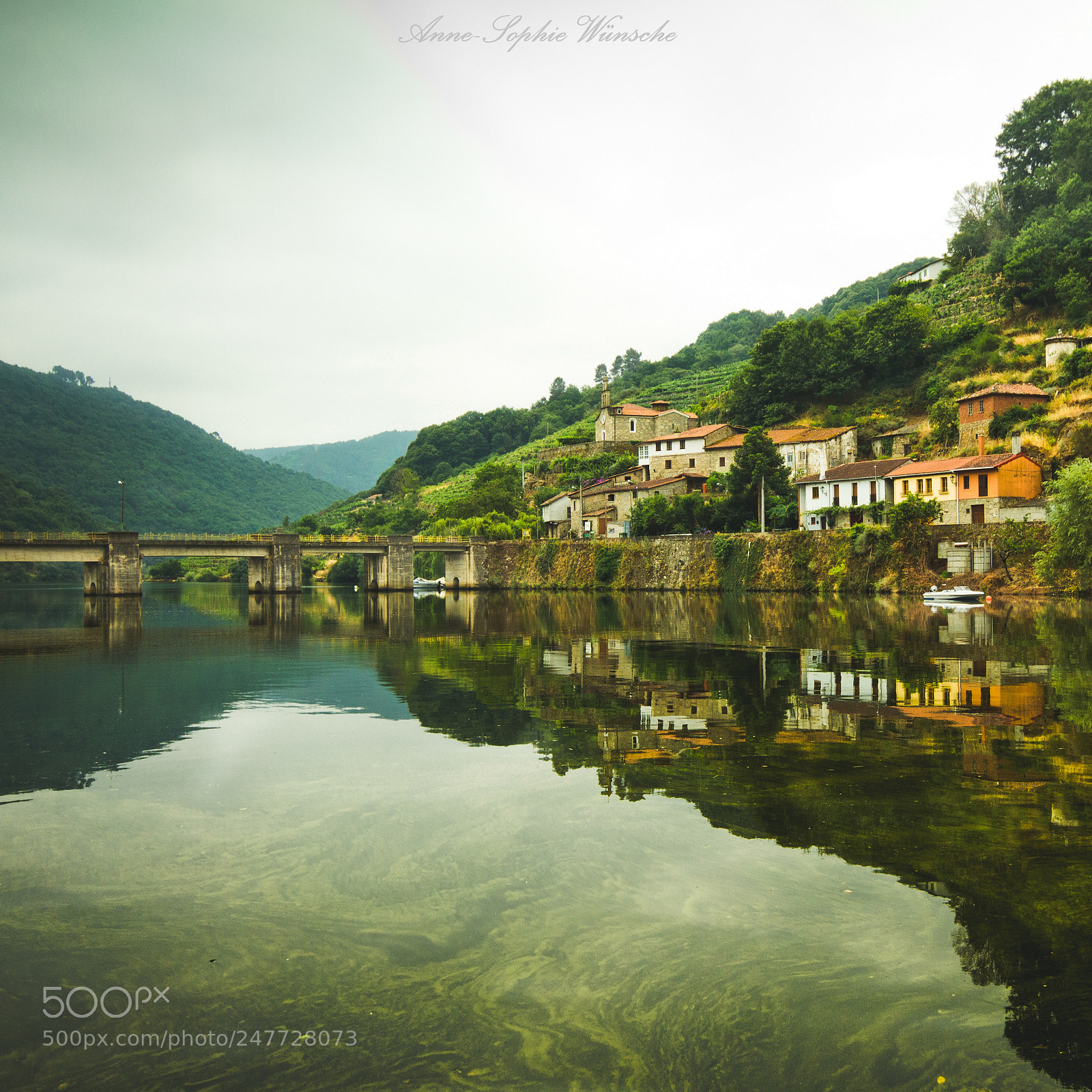Canon EOS 700D (EOS Rebel T5i / EOS Kiss X7i) sample photo. Belesar na ribeira sacra photography