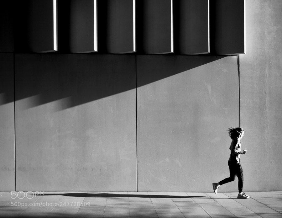 Nikon D3200 sample photo. City runner photography