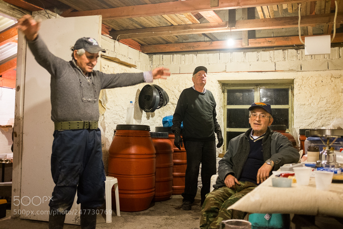 Fujifilm X100S sample photo. Distillation team photography
