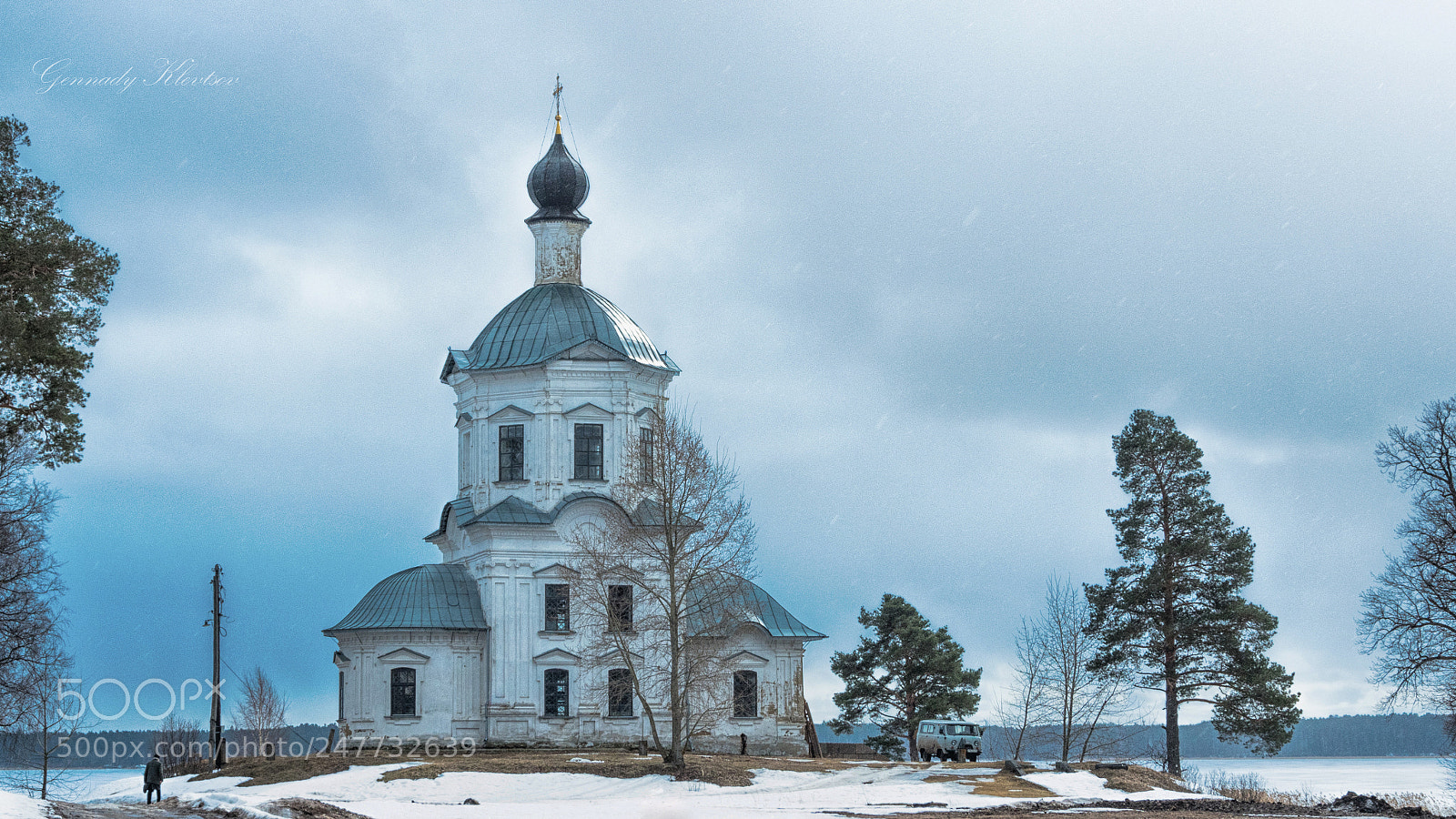 Olympus OM-D E-M5 II sample photo. Church photography