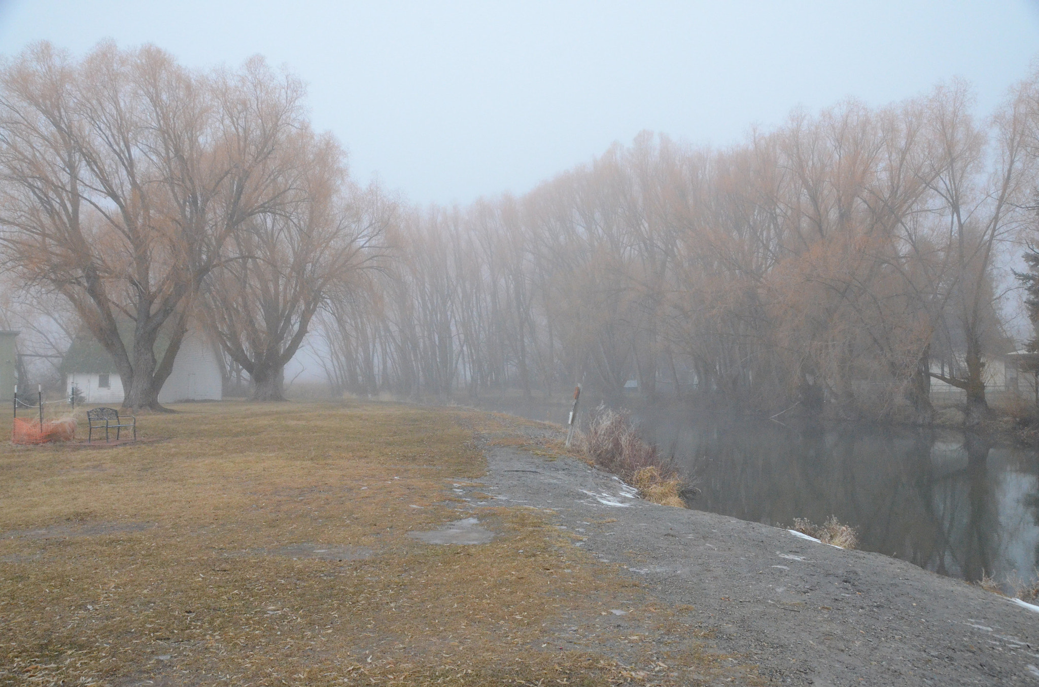 Nikon D7000 + Sigma 18-250mm F3.5-6.3 DC Macro OS HSM sample photo. Winter fog photography