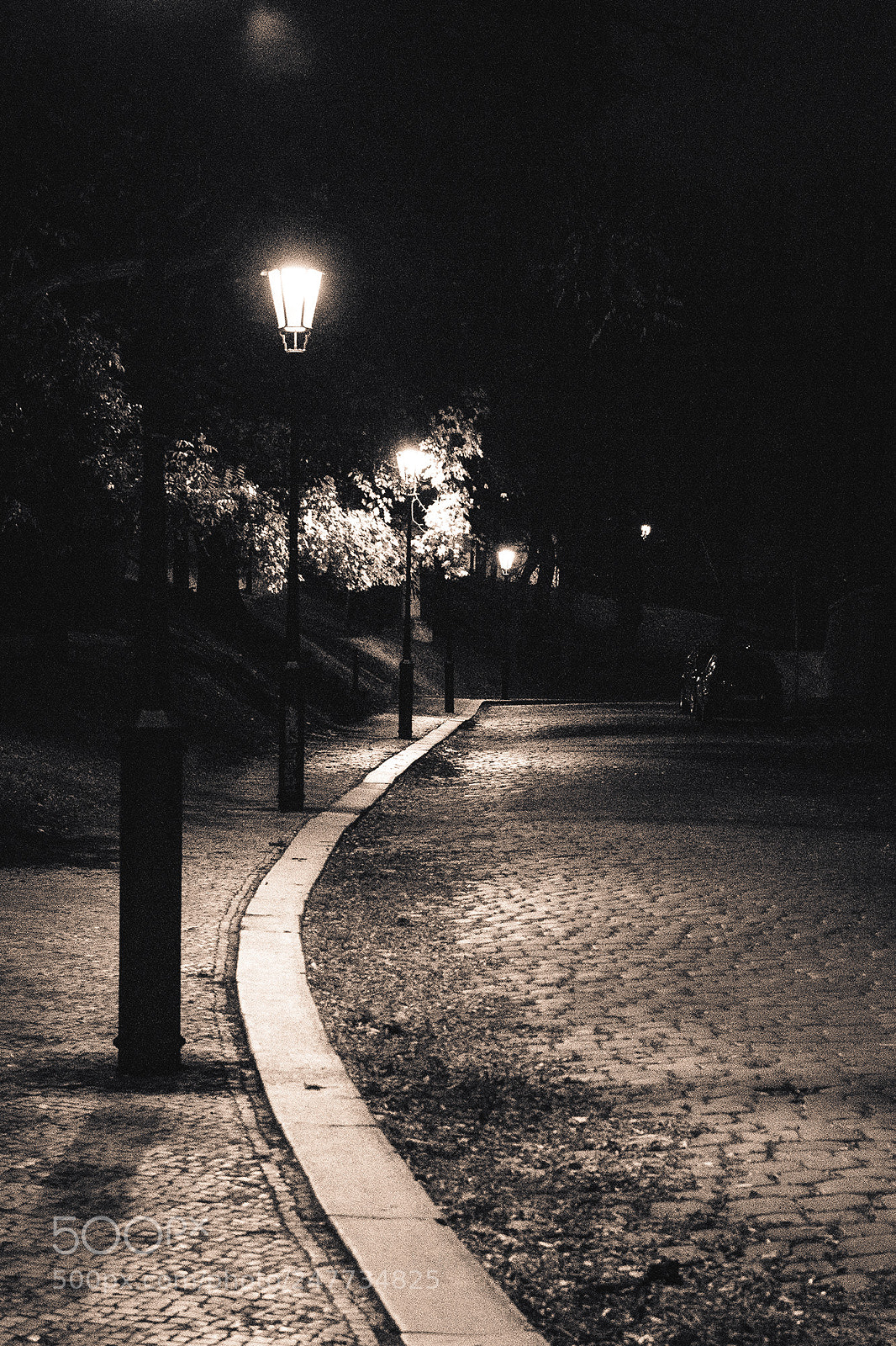 Canon EOS 80D sample photo. Night street photography